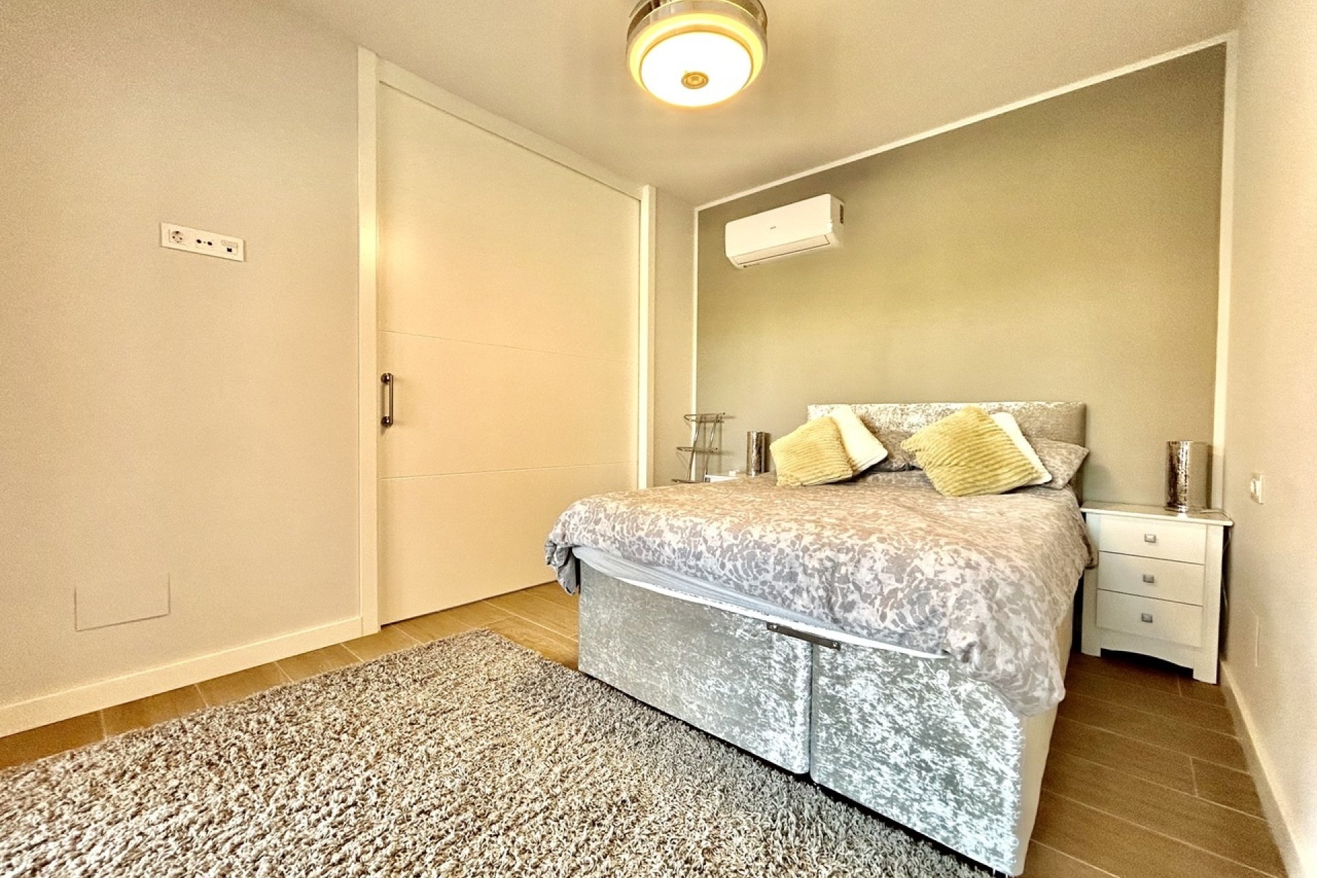 Resale - Apartment / flat - Orihuela Costa - Villamartín