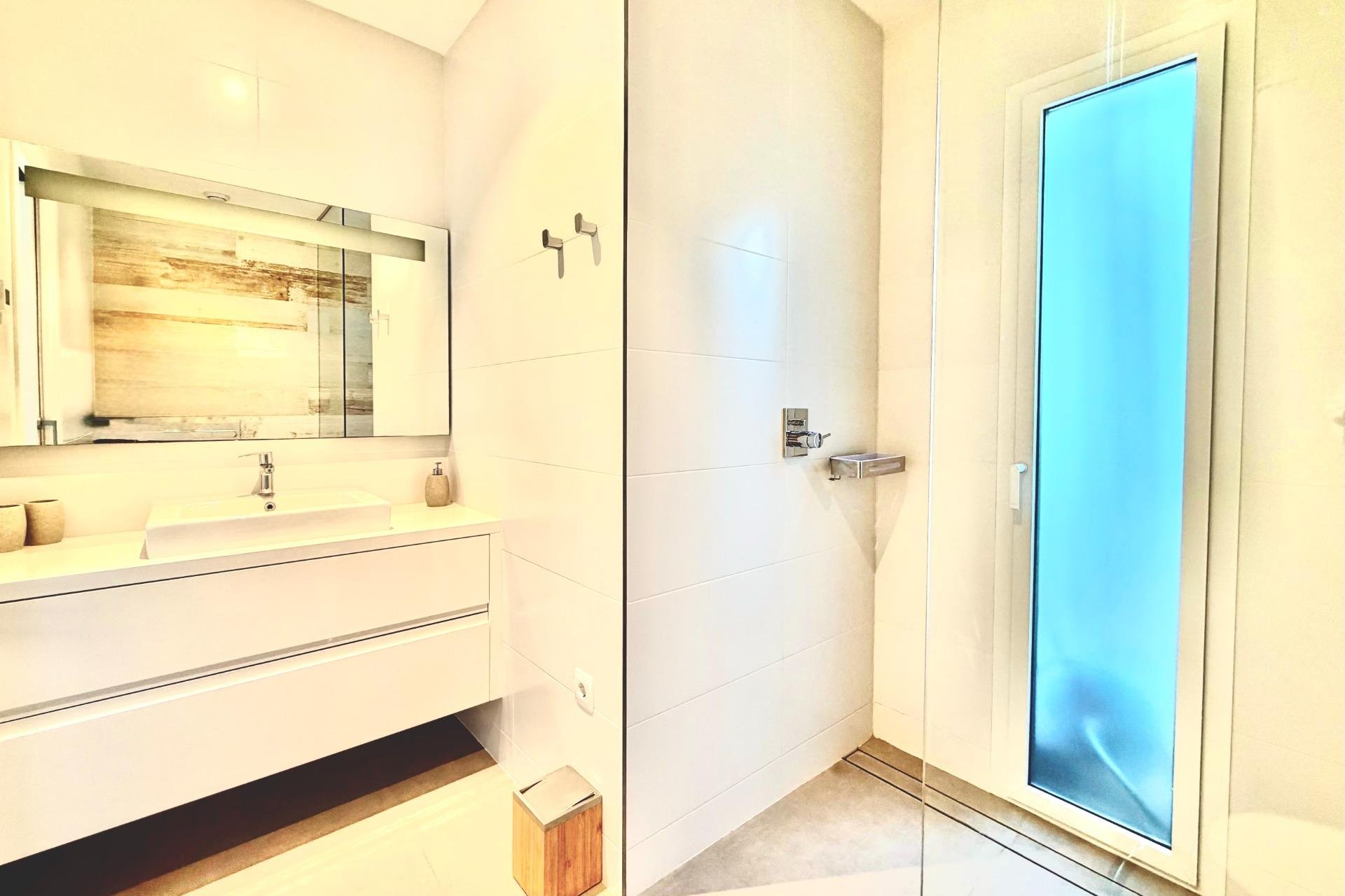 Resale - Apartment / flat - Orihuela - Las Colinas Golf - Country Club