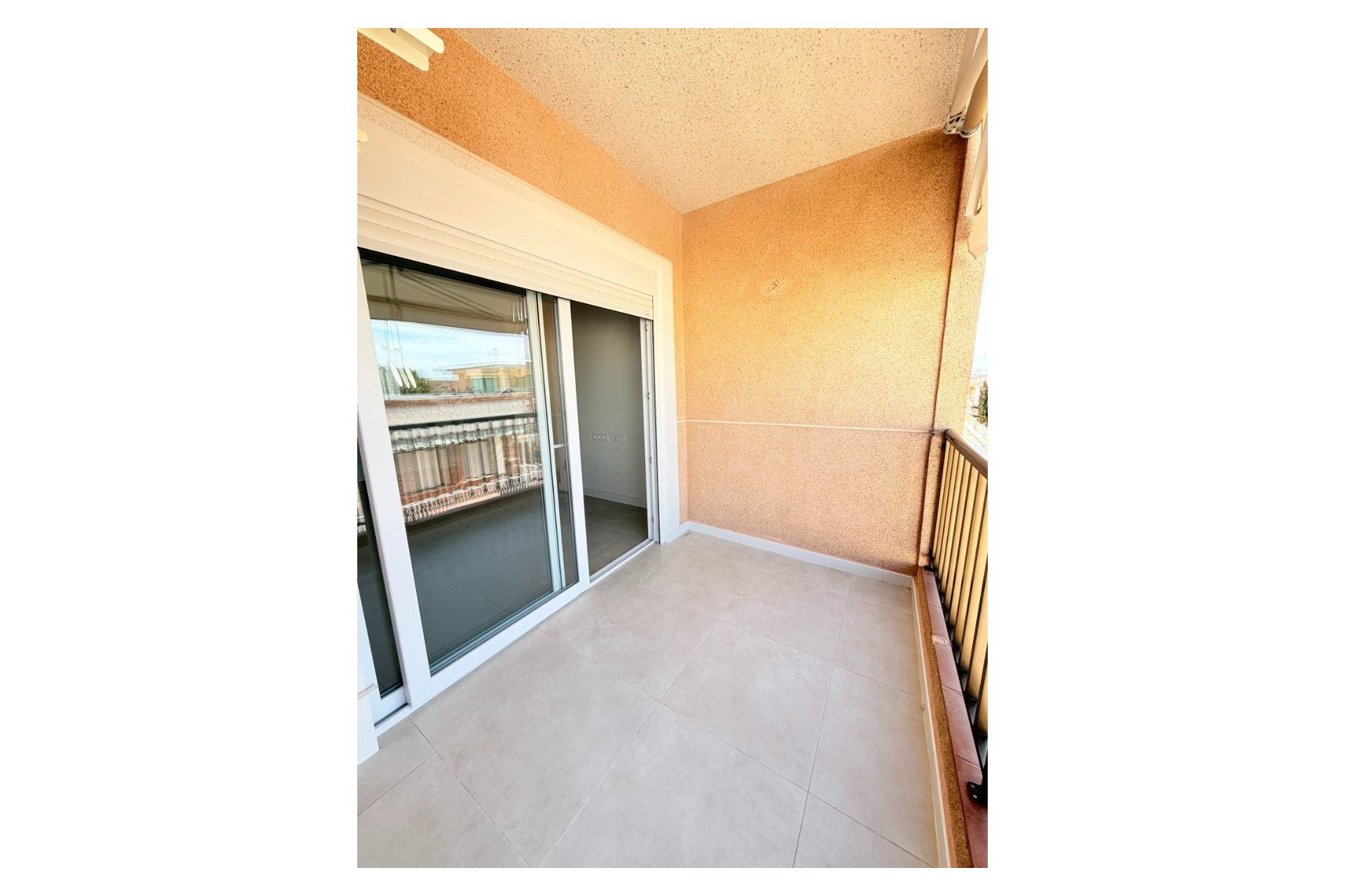 Resale - Apartment / flat - Pilar de la Horadada - La Torre de la Horadada