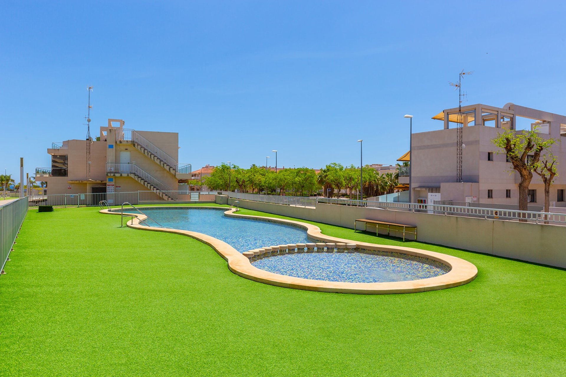 Resale - Apartment / flat - Pilar de la Horadada - Torre de la Horadada