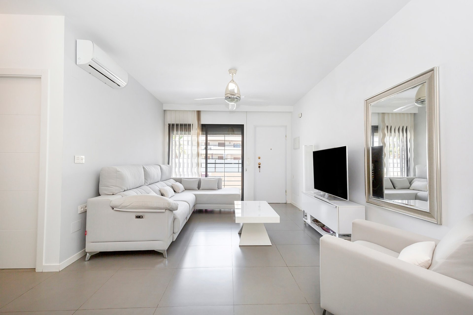 Resale - Apartment / flat - Pilar de la Horadada - Torre de la Horadada