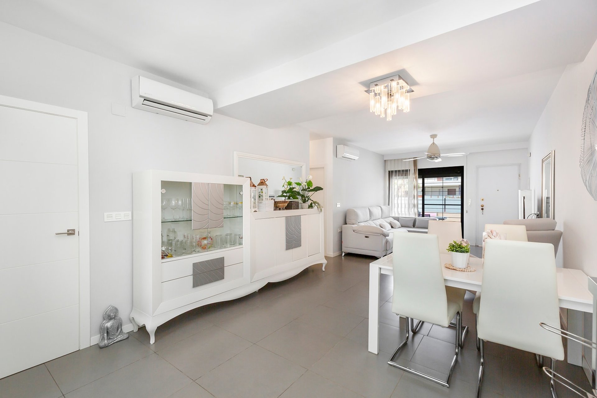 Resale - Apartment / flat - Pilar de la Horadada - Torre de la Horadada