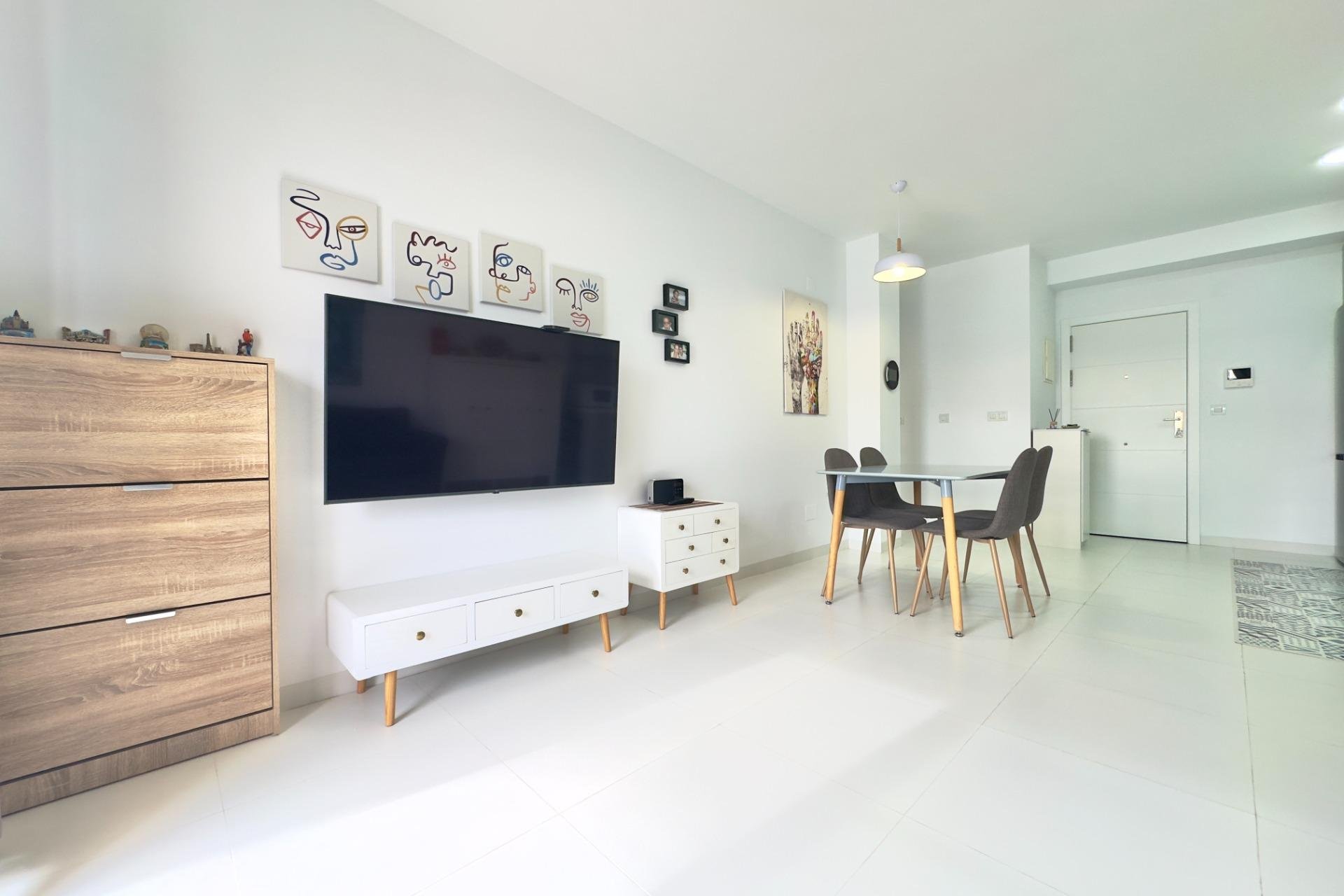 Resale - Apartment / flat - San Miguel de Salinas - Pueblo 9