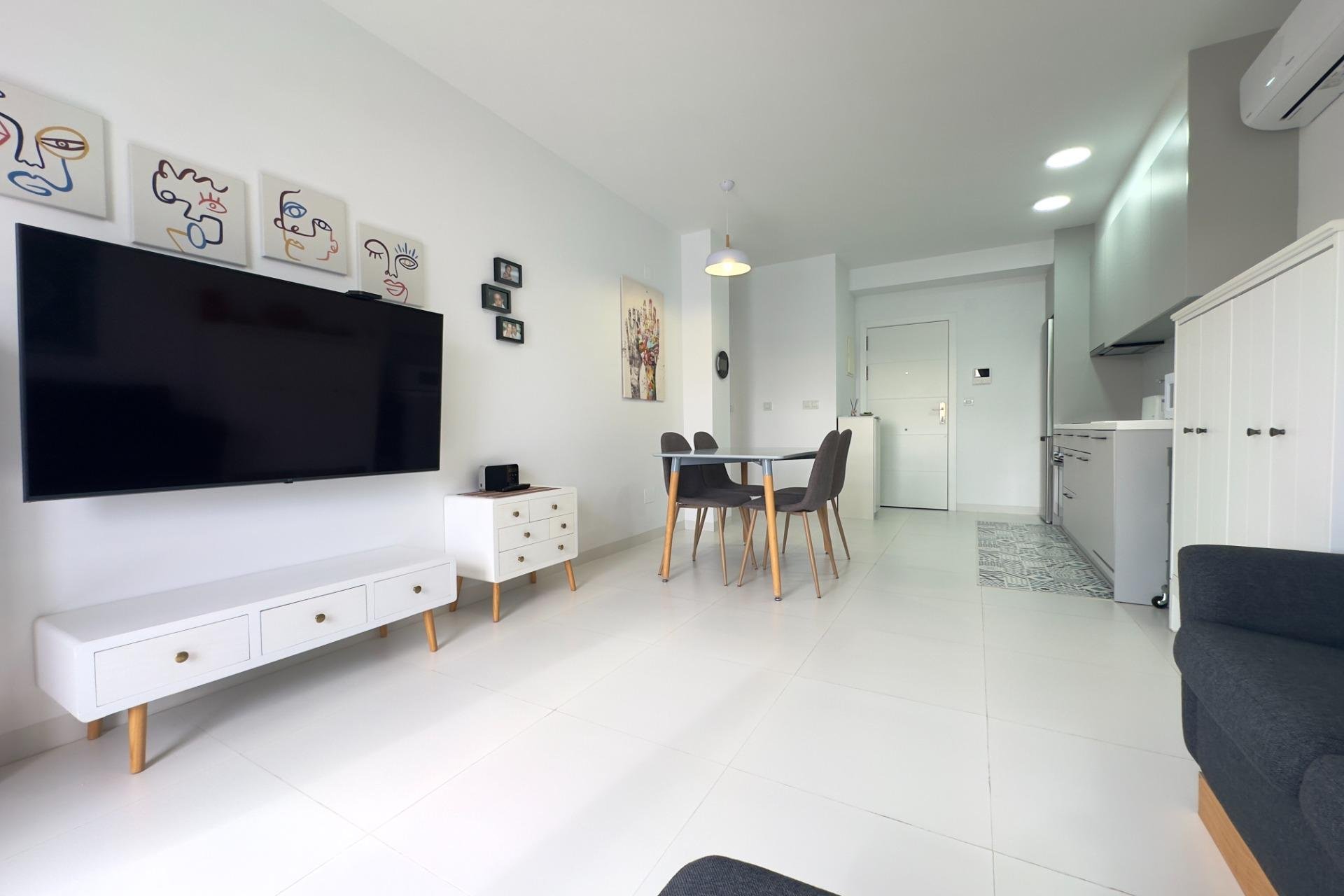 Resale - Apartment / flat - San Miguel de Salinas - Pueblo 9