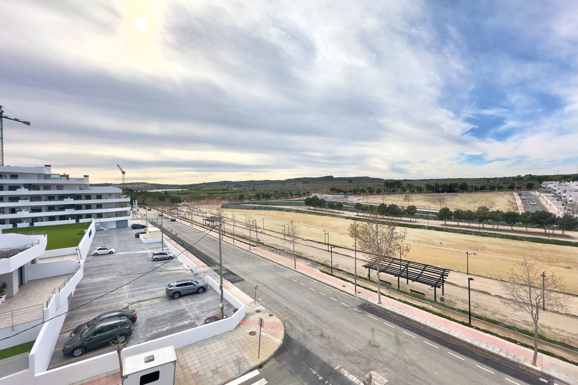 Resale - Apartment / flat - San Miguel de Salinas - Pueblo 9