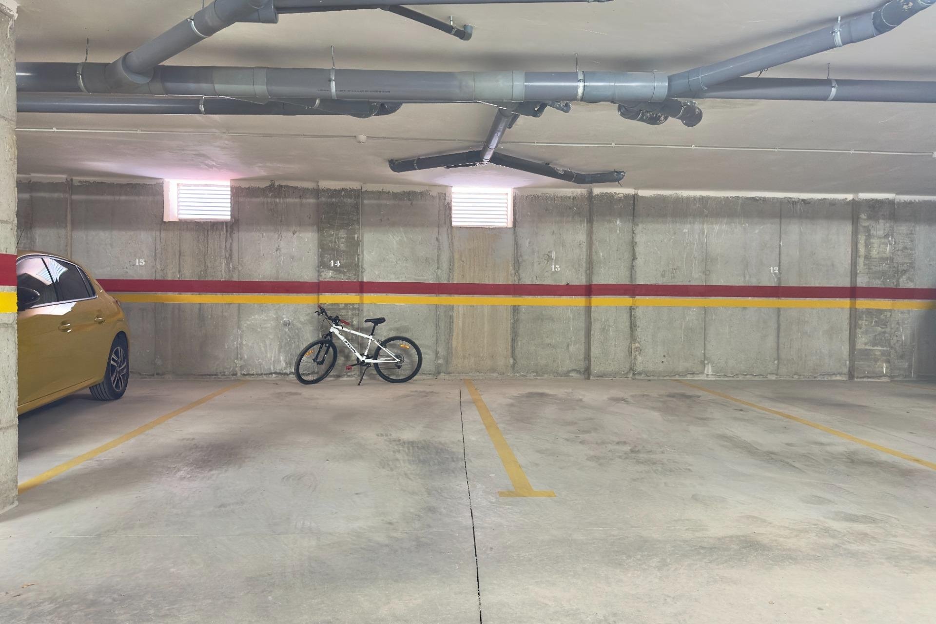 Resale - Apartment / flat - San Miguel de Salinas - Pueblo 9