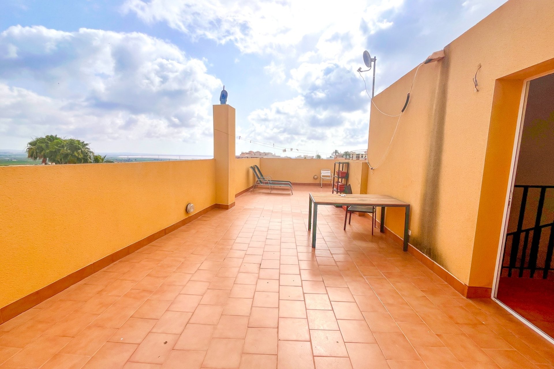 Resale - Apartment / flat - San Miguel de Salinas