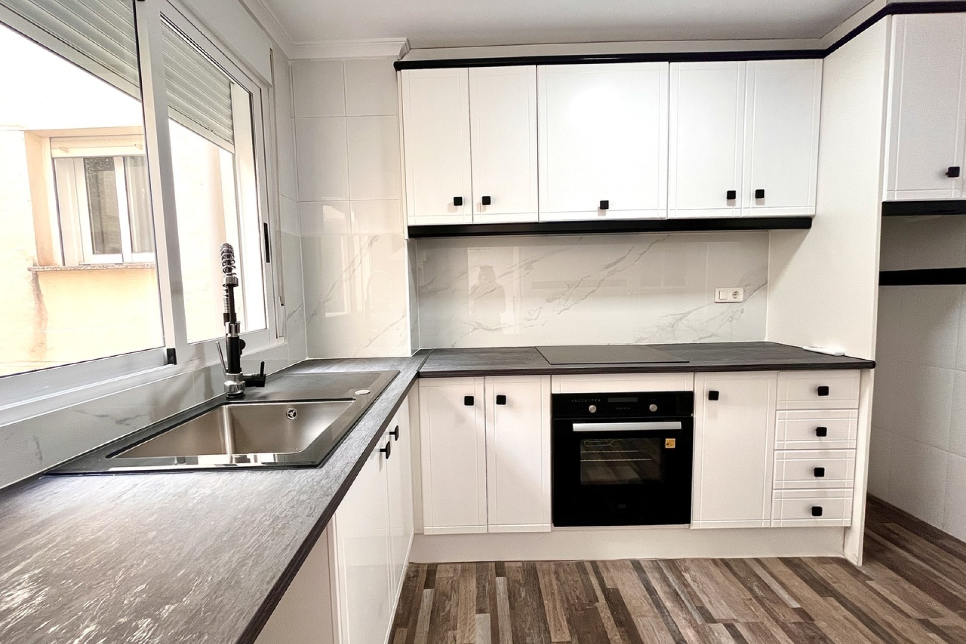 Resale - Apartment / flat - San Miguel de Salinas