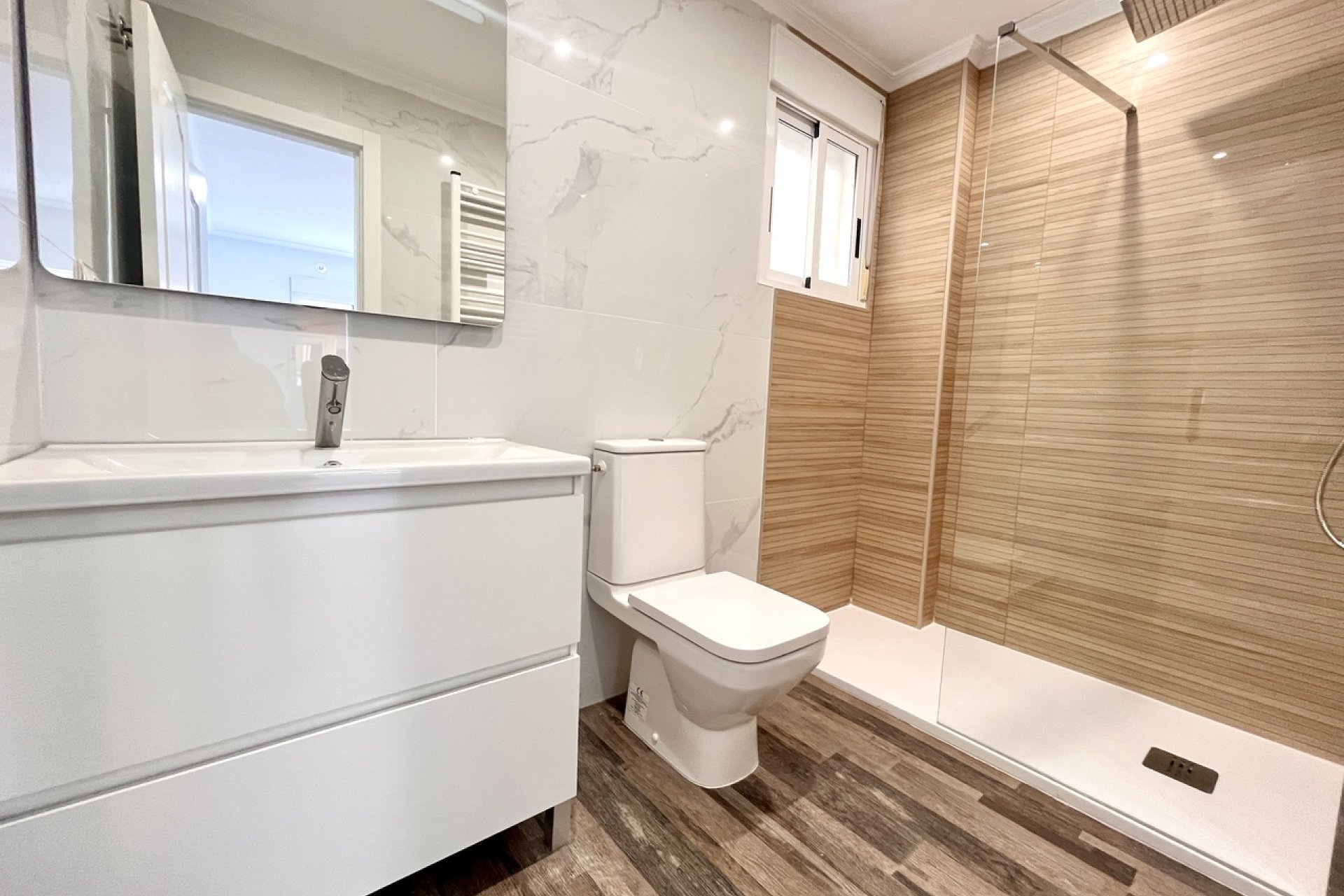 Resale - Apartment / flat - San Miguel de Salinas