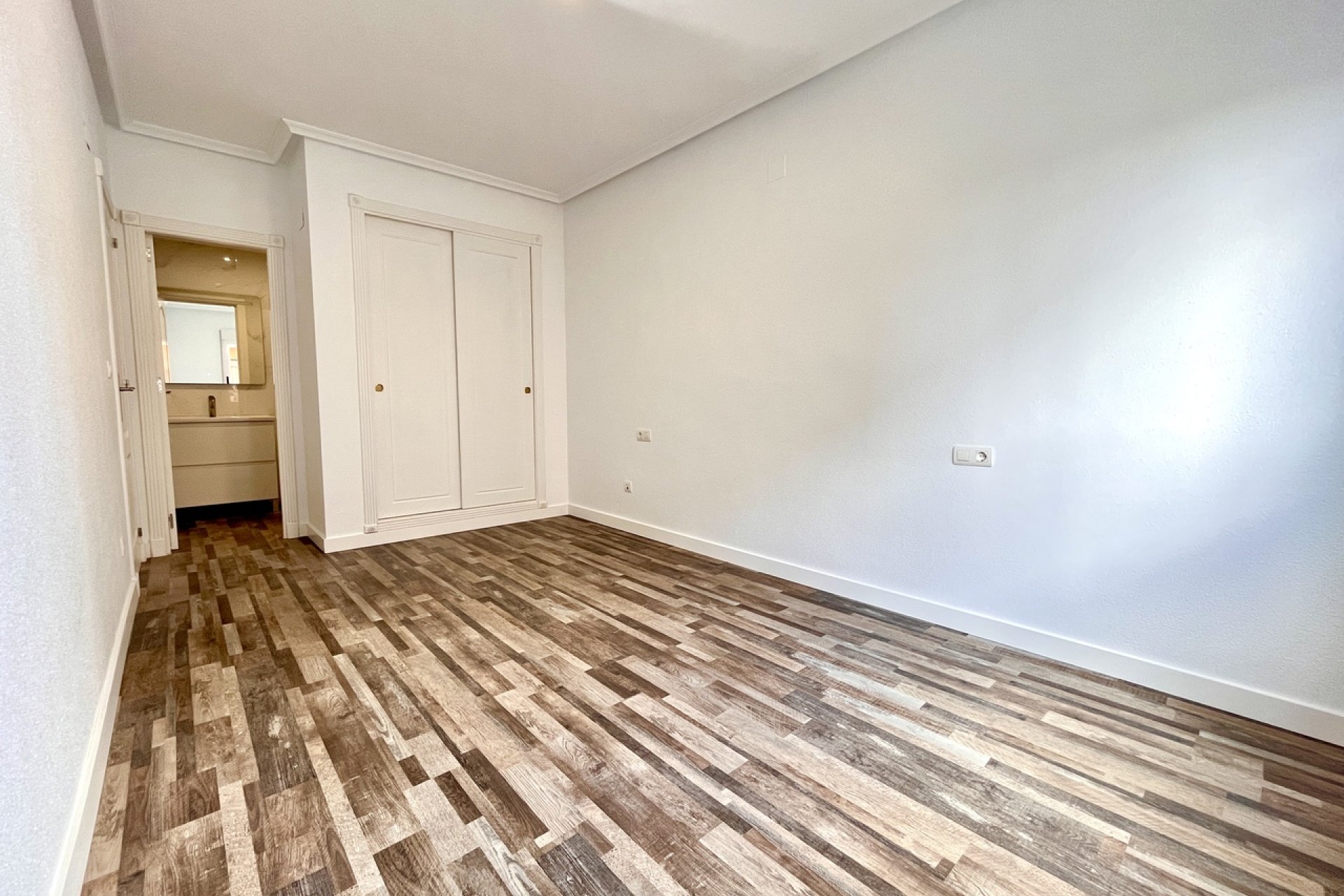 Resale - Apartment / flat - San Miguel de Salinas