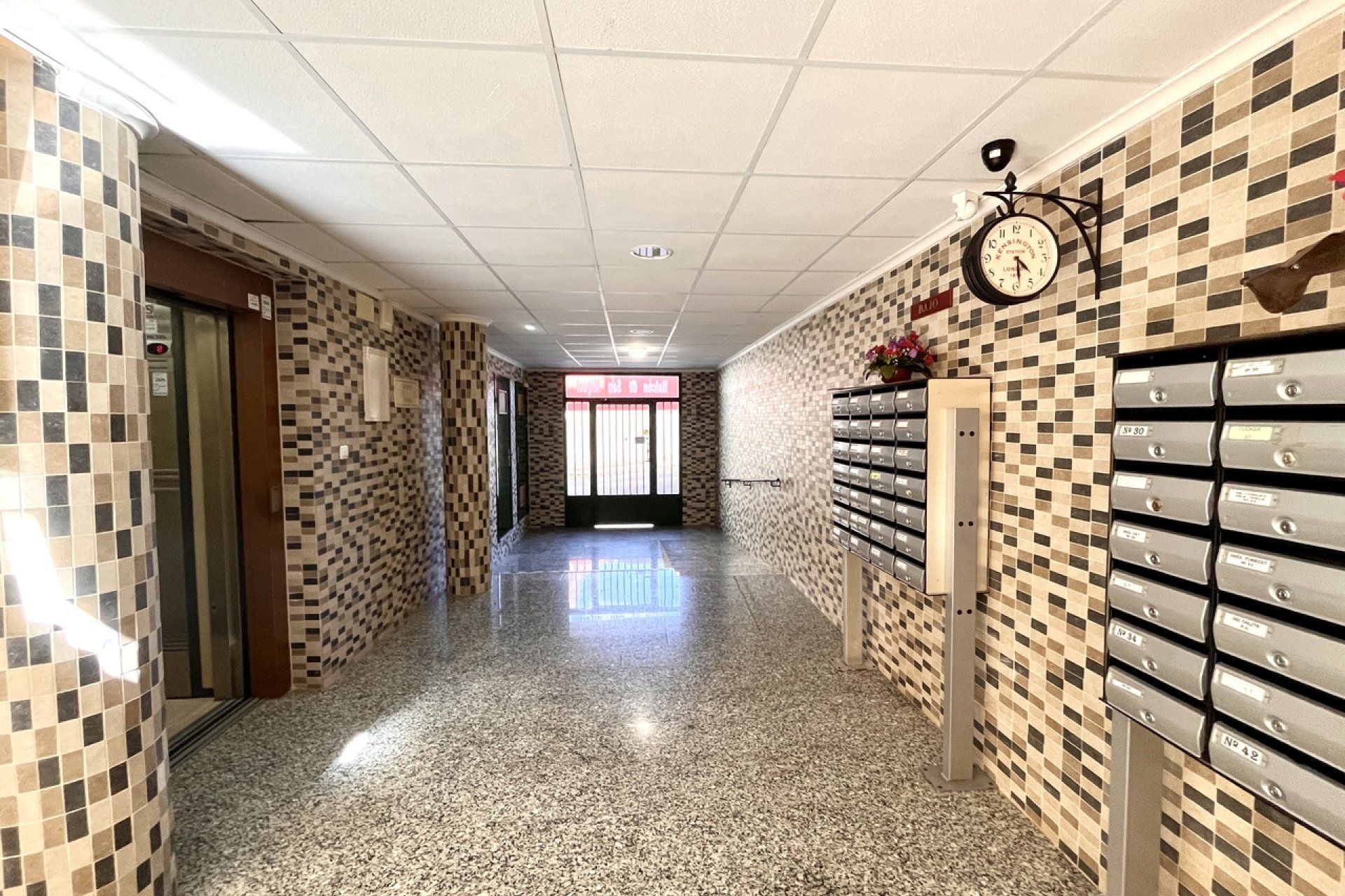 Resale - Apartment / flat - San Miguel de Salinas