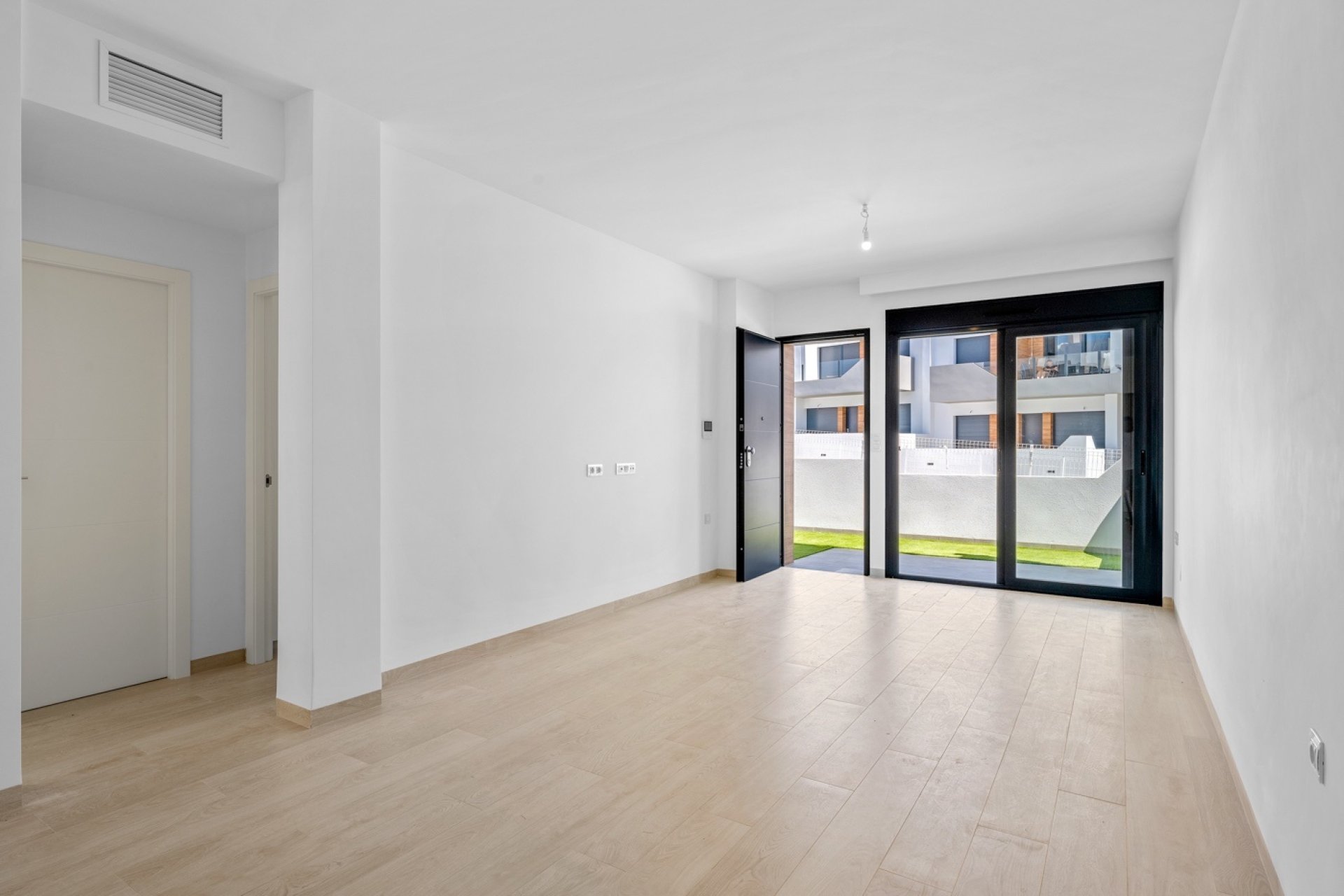 Resale - Apartment / flat - San Miguel de Salinas
