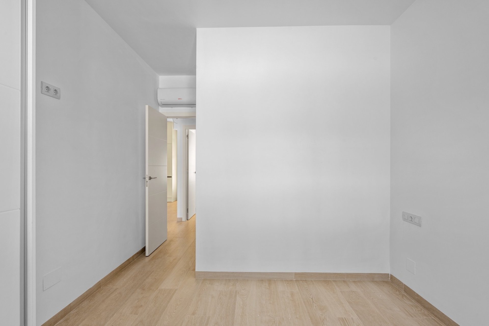 Resale - Apartment / flat - San Miguel de Salinas