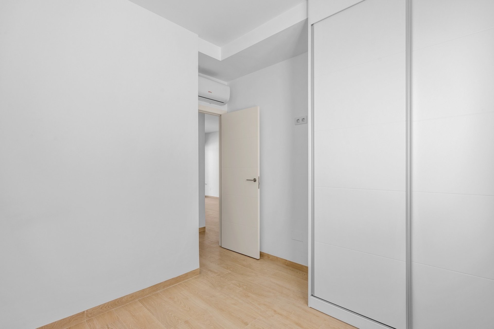 Resale - Apartment / flat - San Miguel de Salinas
