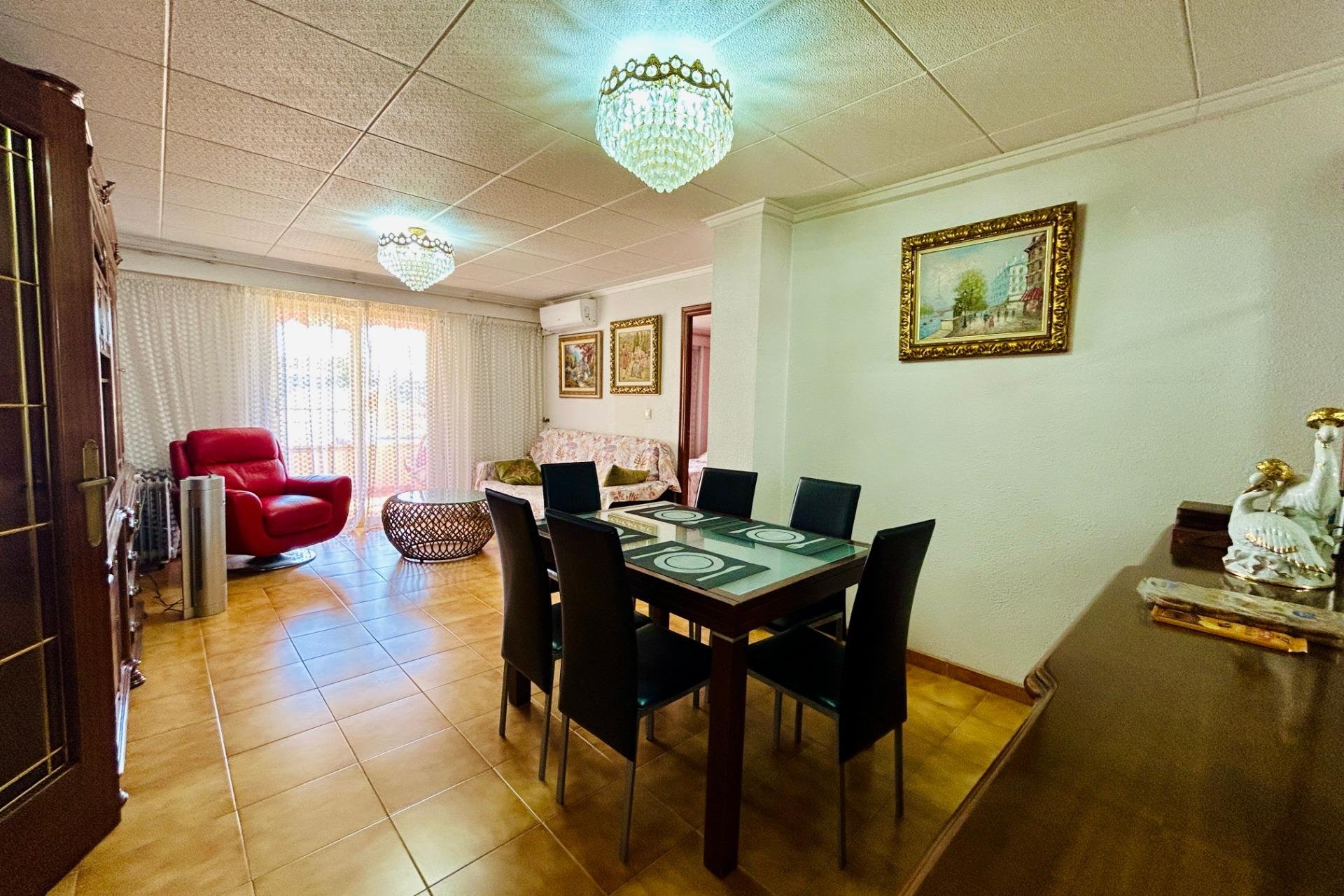 Resale - Apartment / flat - Santa Pola - Puerto