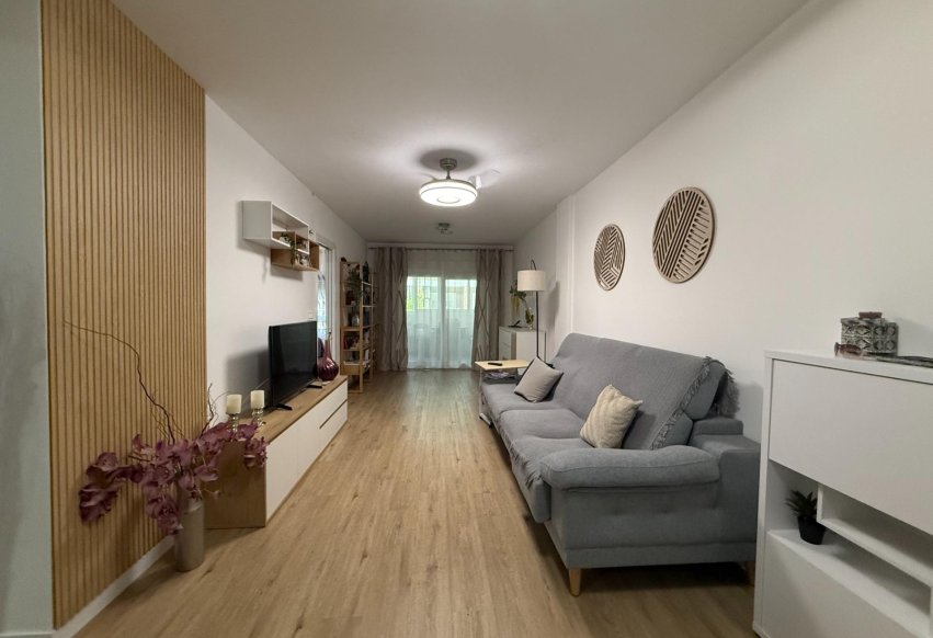 Resale - Apartment / flat - Torrevieja - Centro