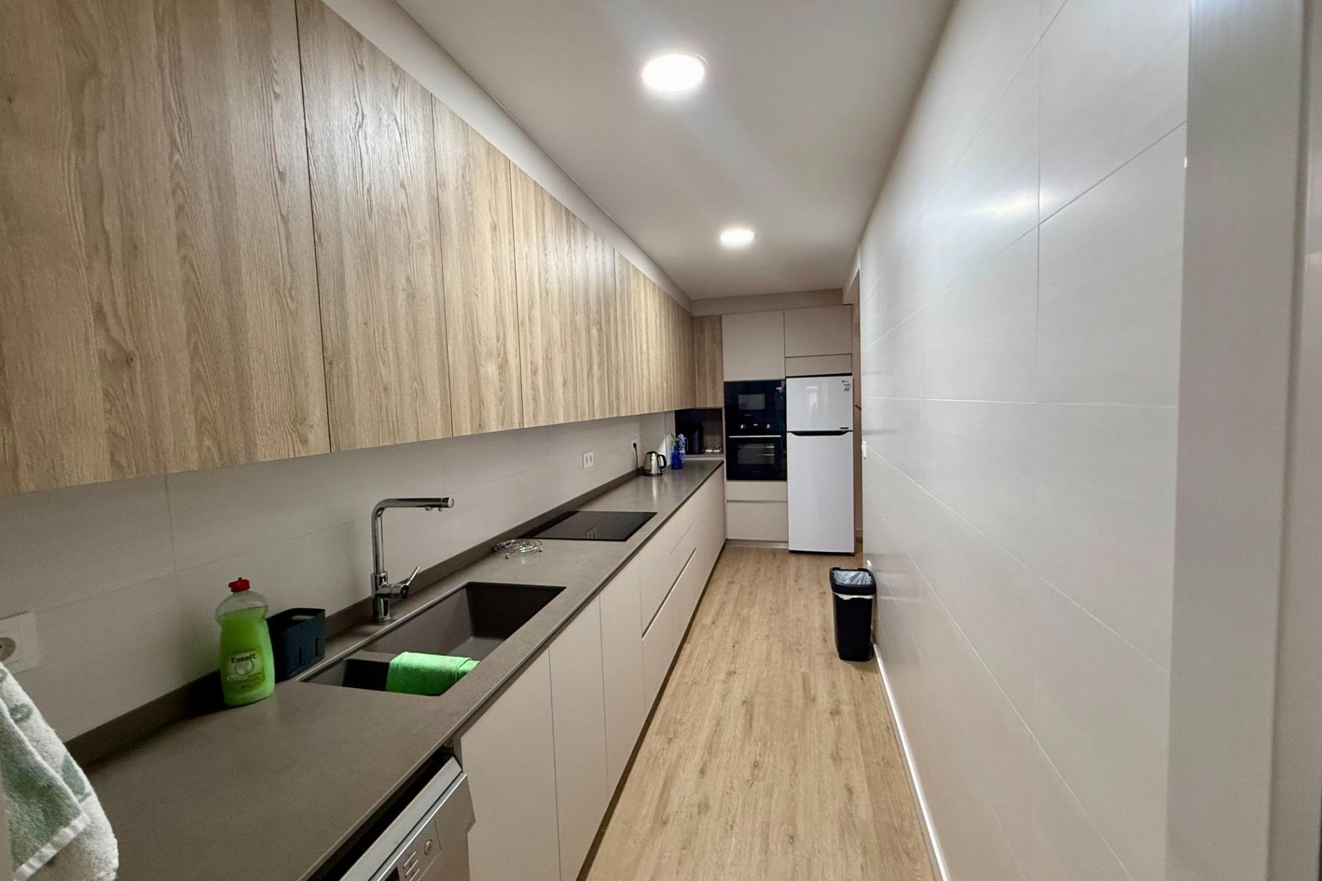 Resale - Apartment / flat - Torrevieja - Centro