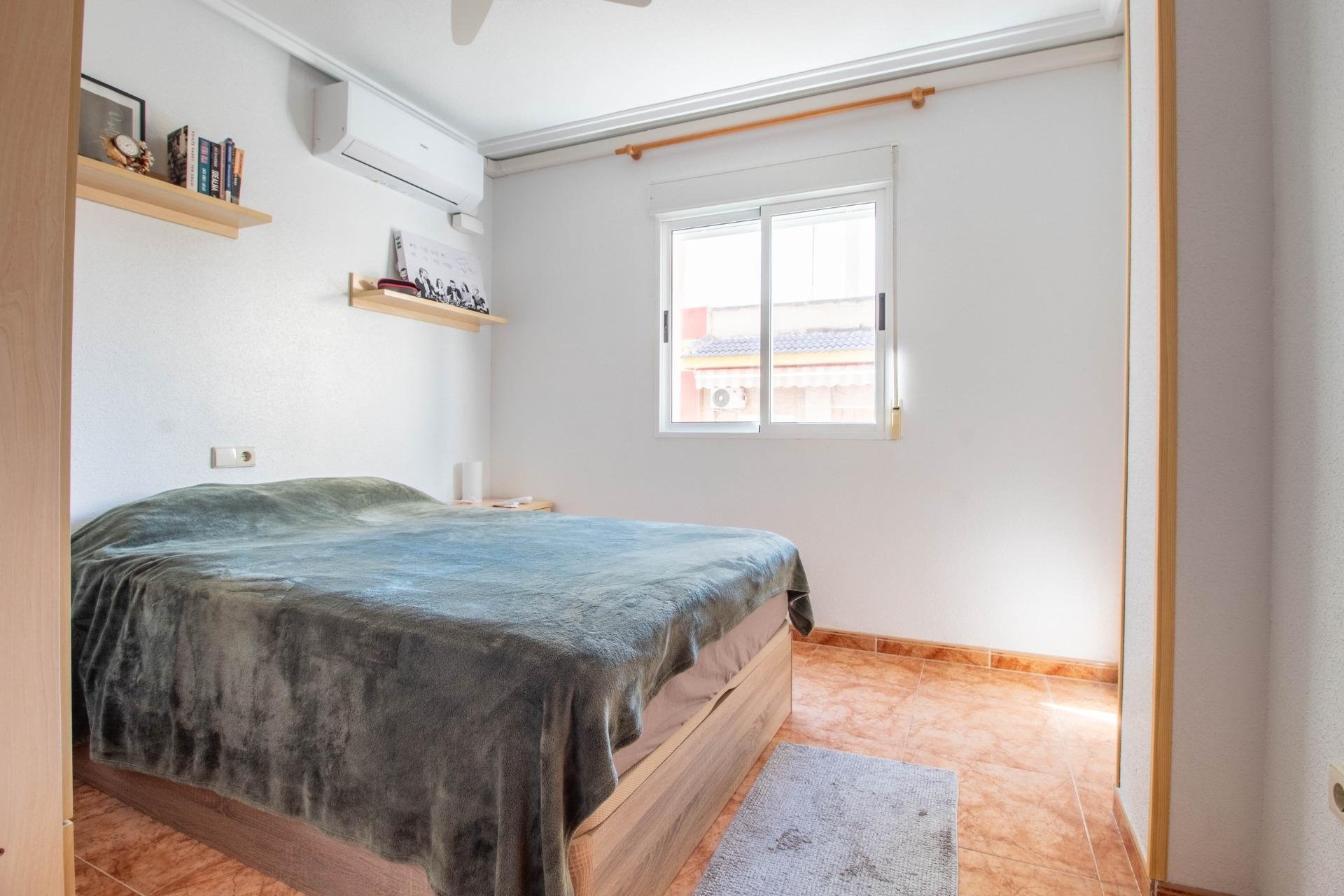 Resale - Apartment / flat - Torrevieja - Centro