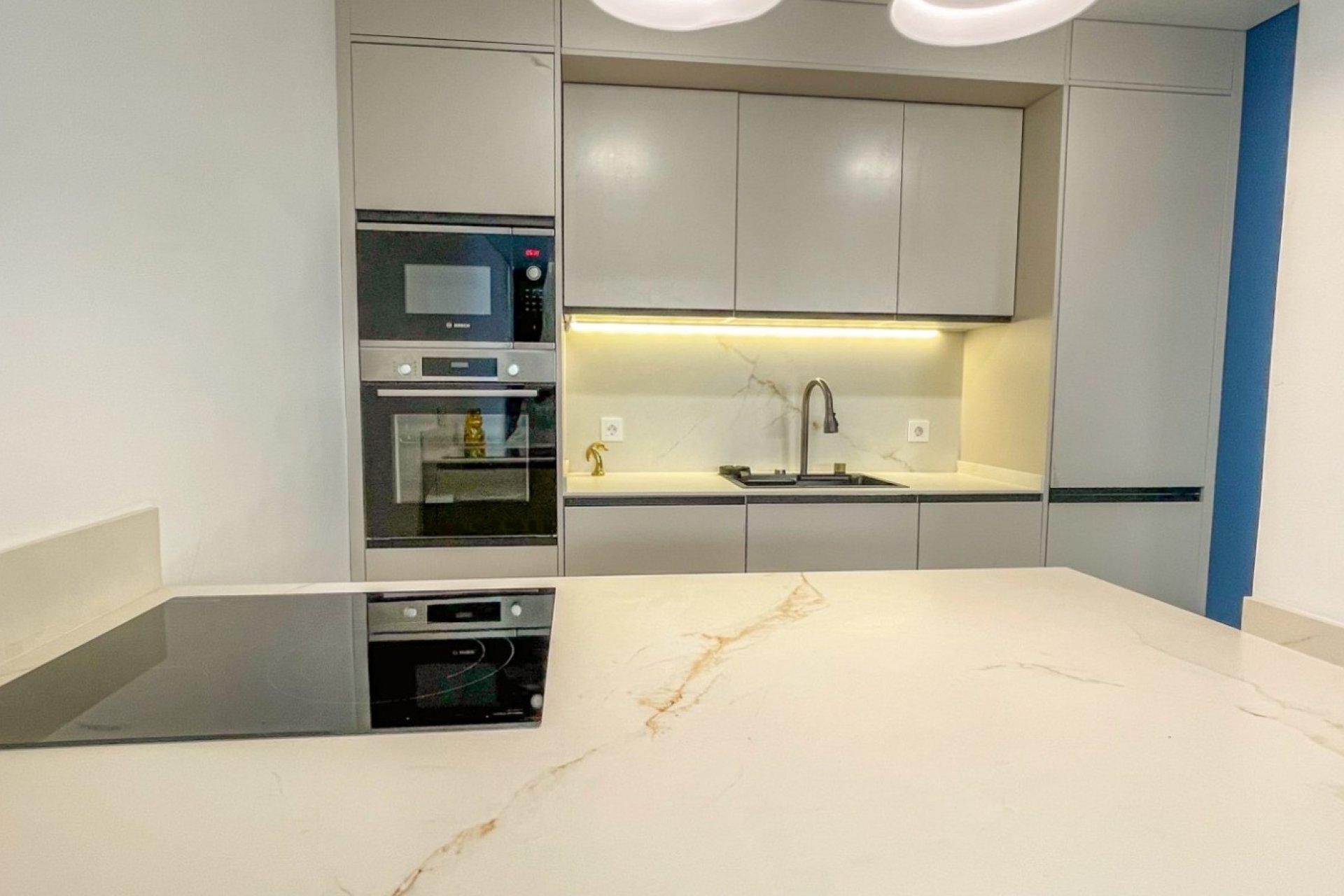 Resale - Apartment / flat - Torrevieja - El Acequión - Los Náufragos