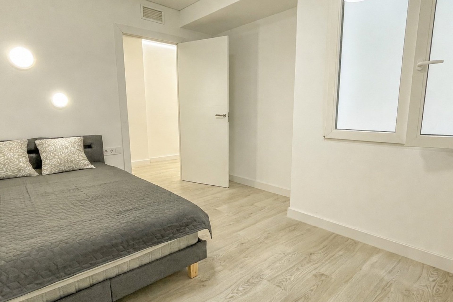 Resale - Apartment / flat - Torrevieja - El Acequión - Los Náufragos