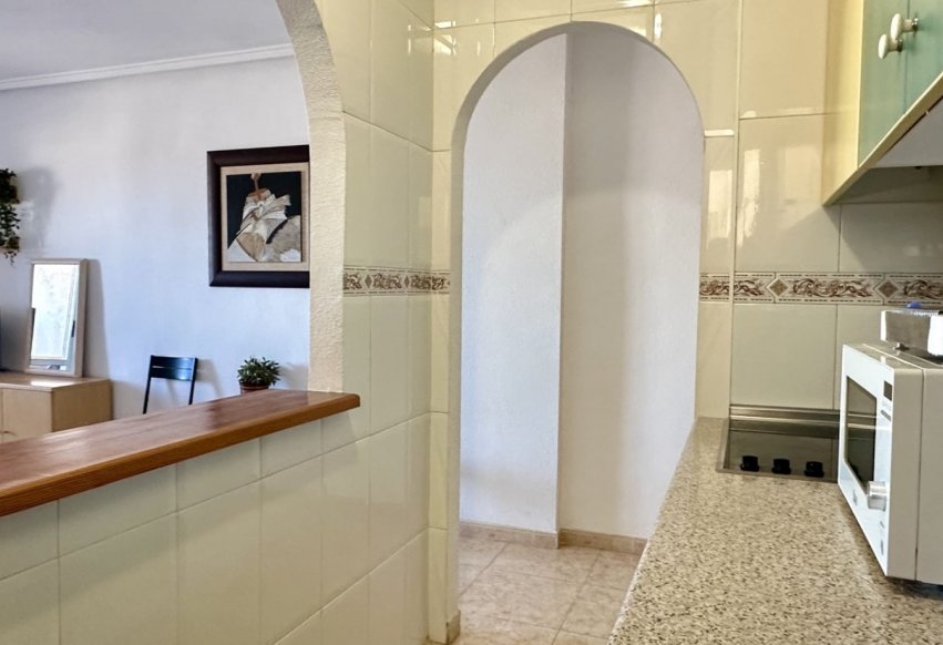 Resale - Apartment / flat - Torrevieja - El Molino