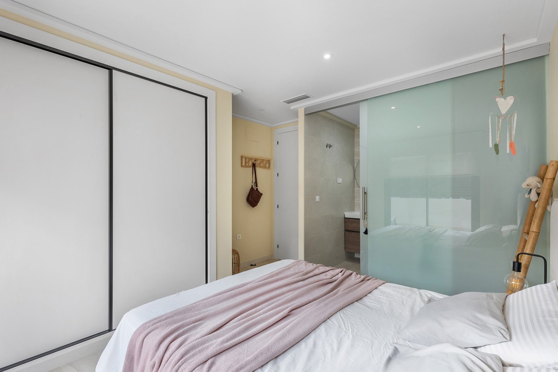 Resale - Apartment / flat - Torrevieja - La Mata