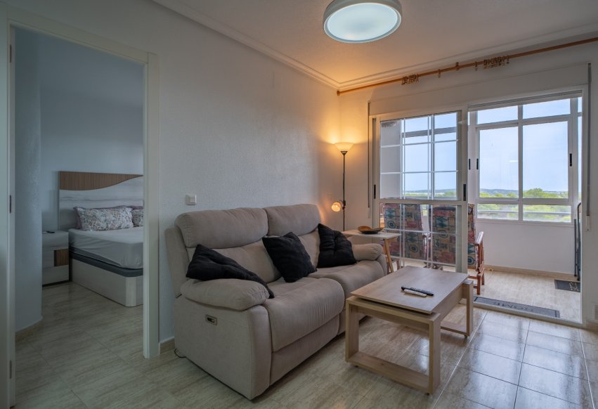 Resale - Apartment / flat - Torrevieja - La Siesta - El Salado -  Torreta
