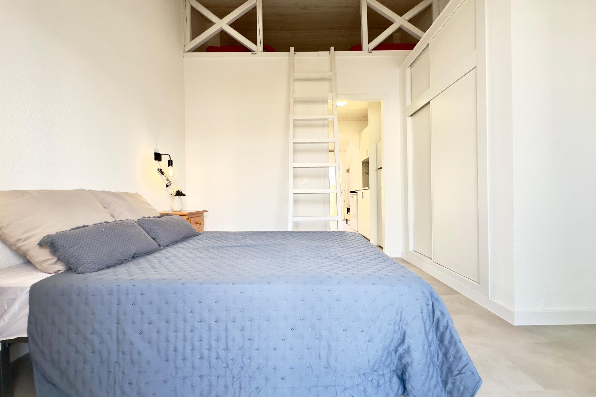 Resale - Apartment / flat - Torrevieja - Los Frutales