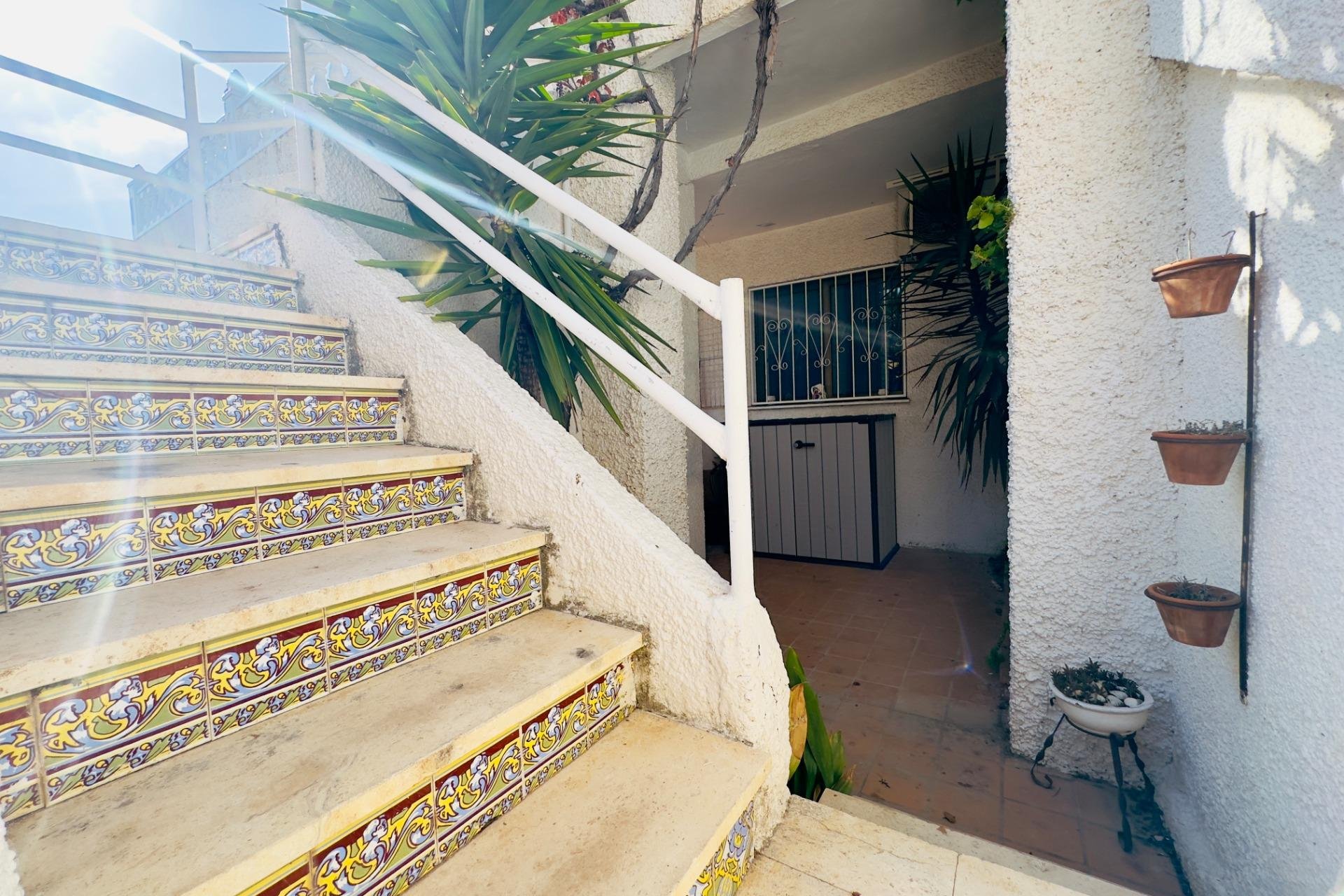 Resale - Apartment / flat - Torrevieja - Los Frutales