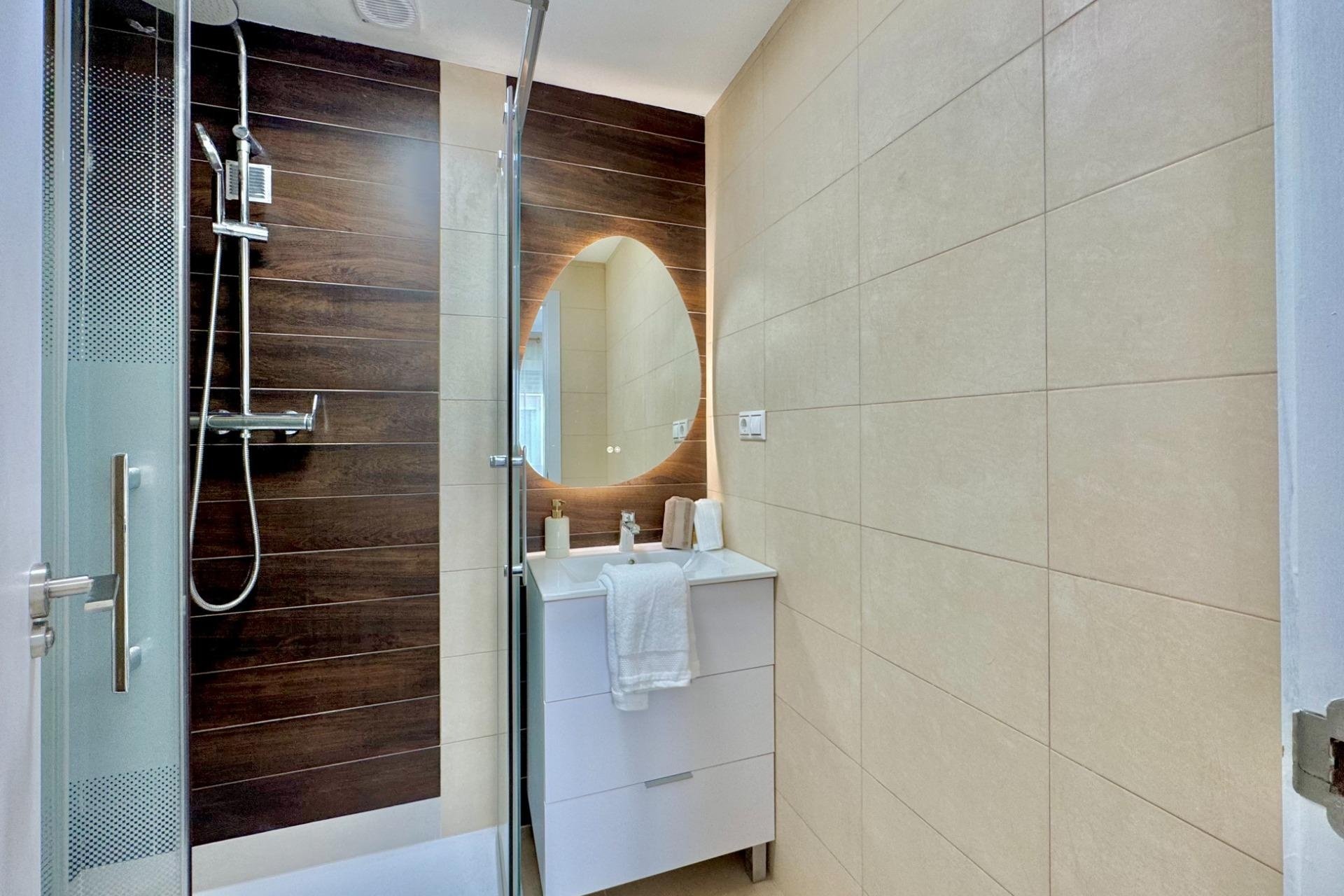 Resale - Apartment / flat - Torrevieja - Parque de las Naciones