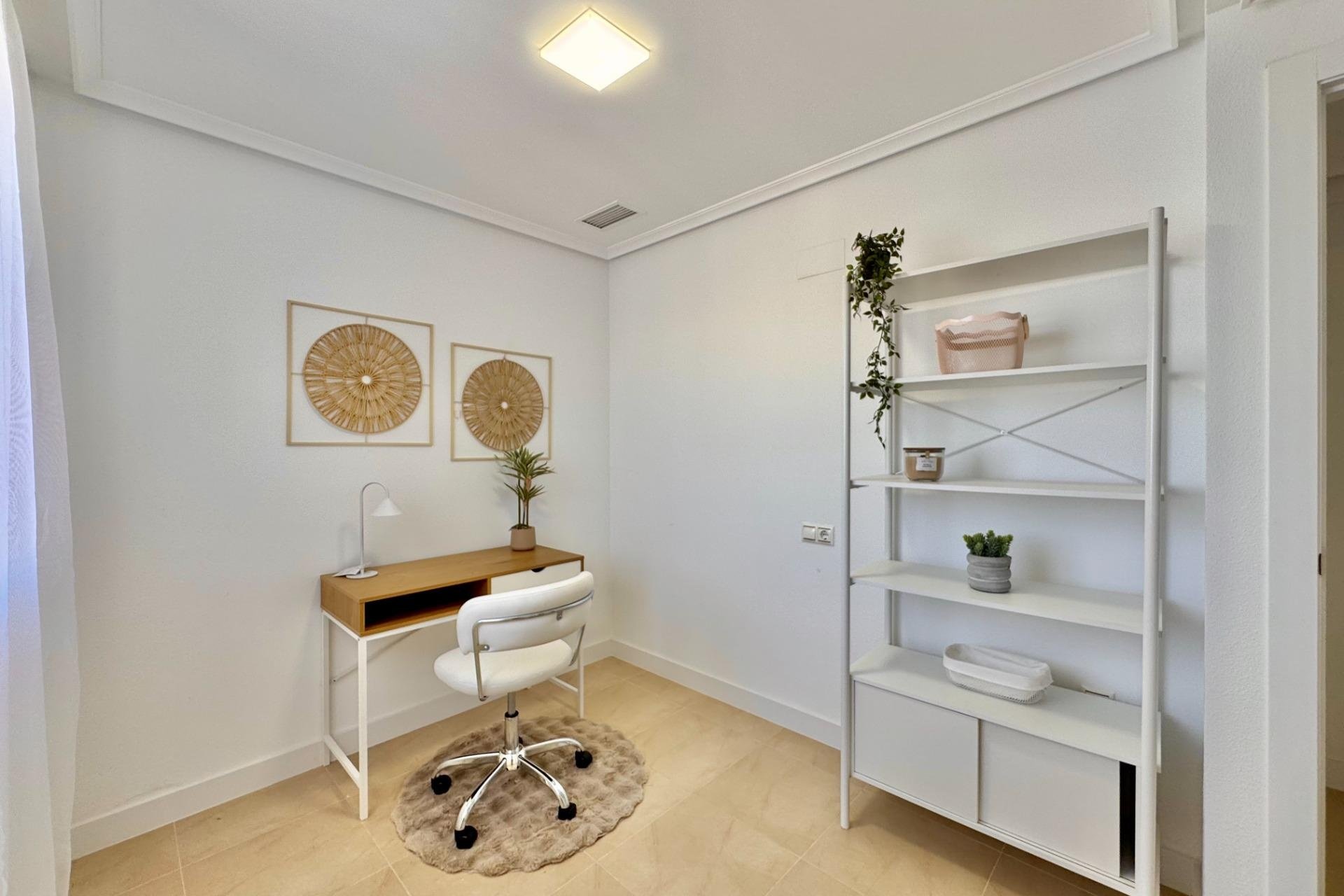 Resale - Apartment / flat - Torrevieja - Parque de las Naciones