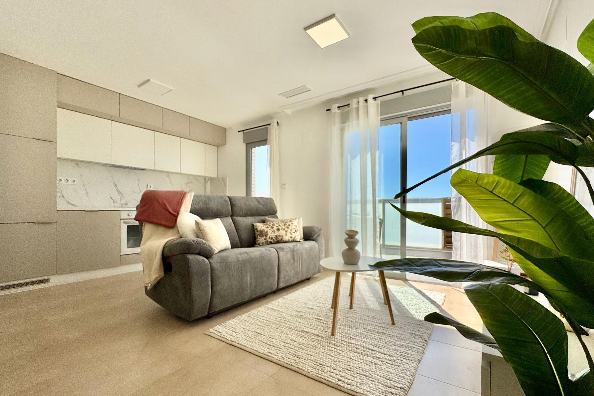 Resale - Apartment / flat - Torrevieja - Parque de las Naciones