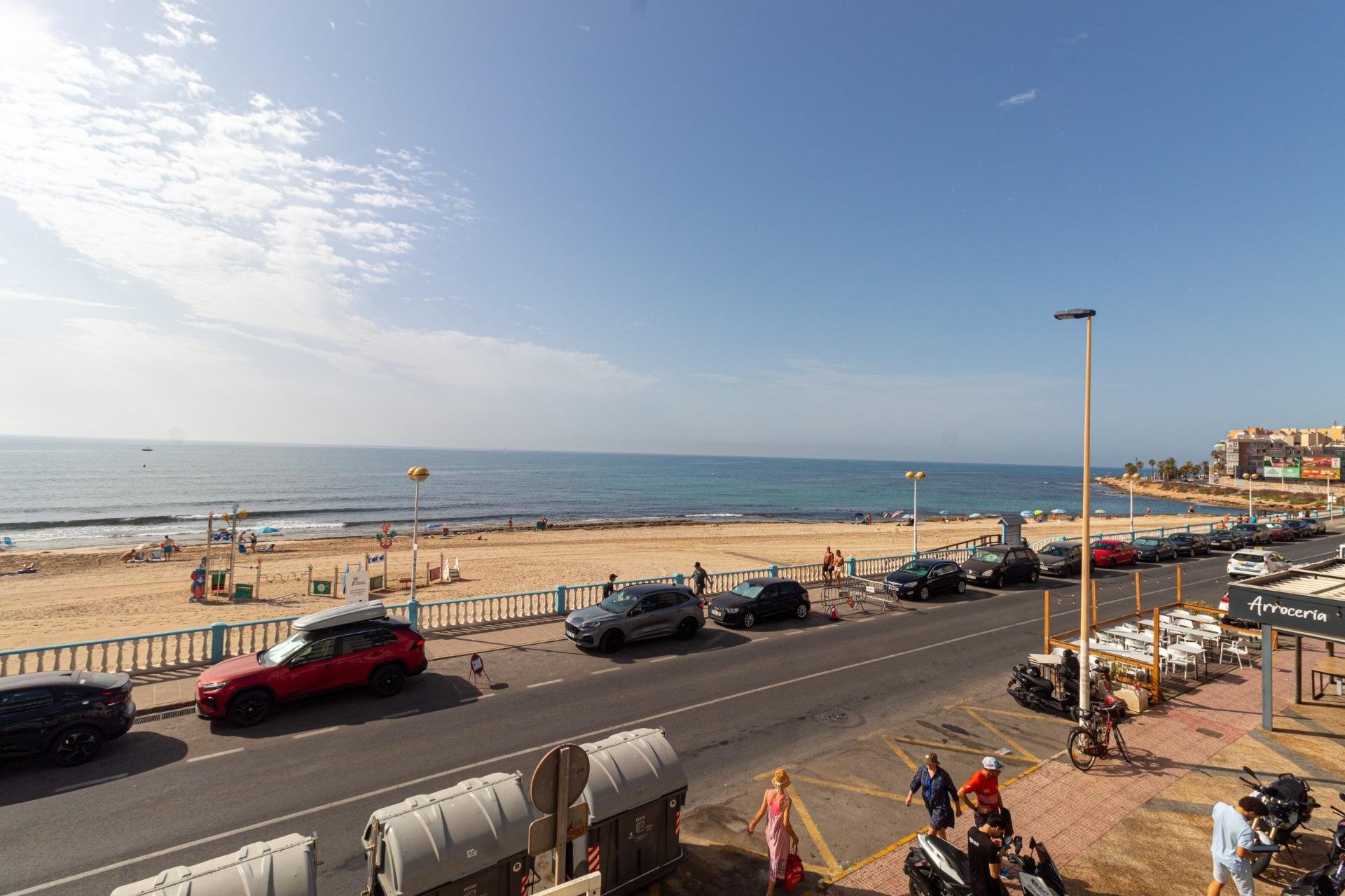 Resale - Apartment / flat - Torrevieja - Playa de los Locos