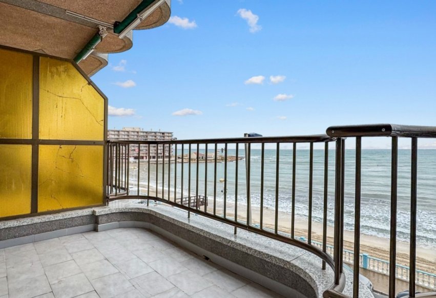 Resale - Apartment / flat - Torrevieja - Playa de los Locos