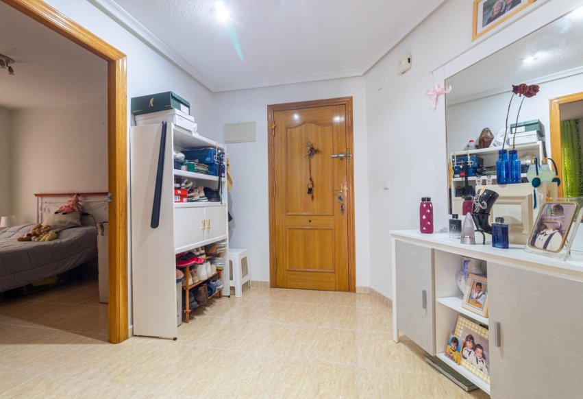 Resale - Apartment / flat - Torrevieja - Playa de los locos