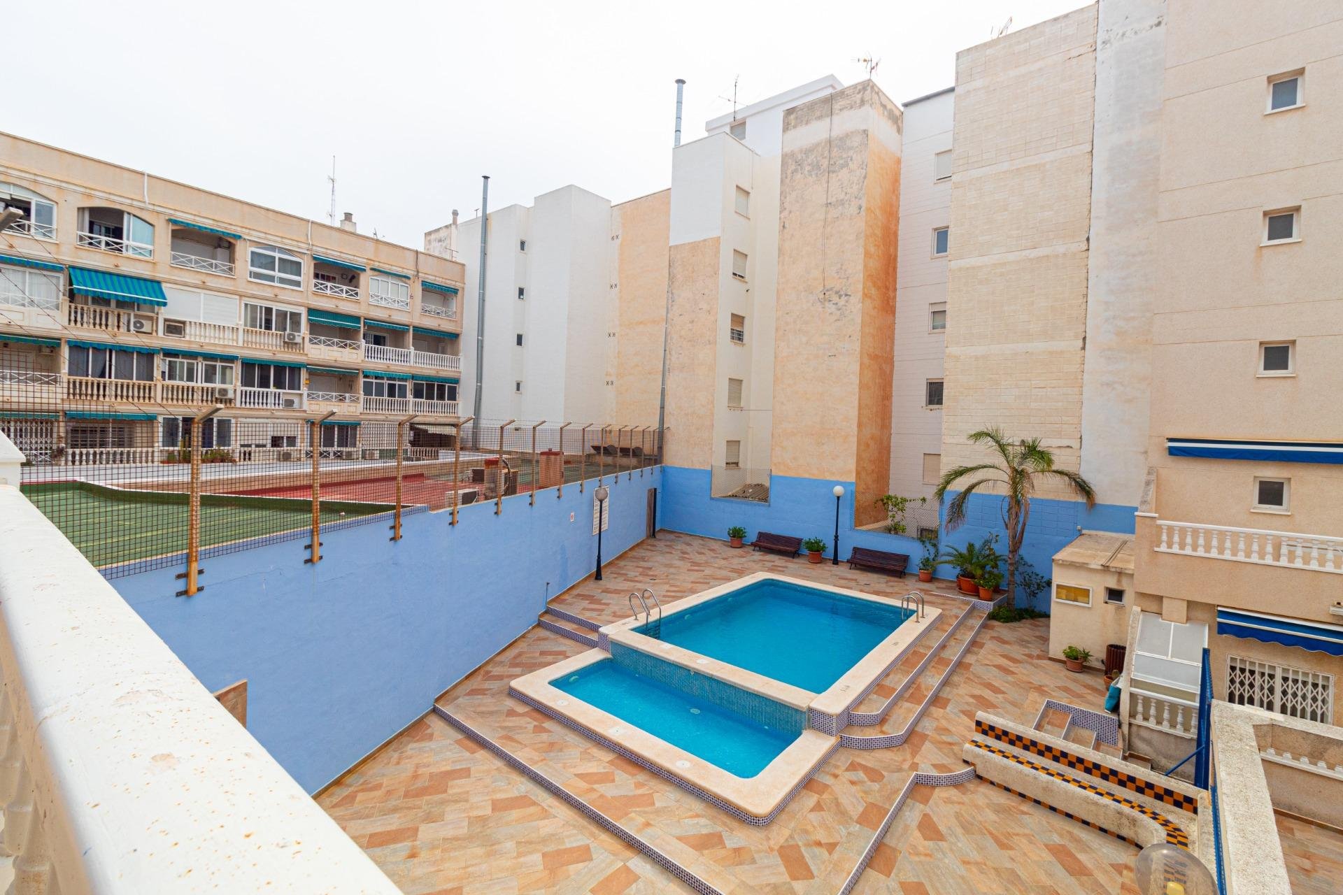 Resale - Apartment / flat - Torrevieja - Playa de los locos