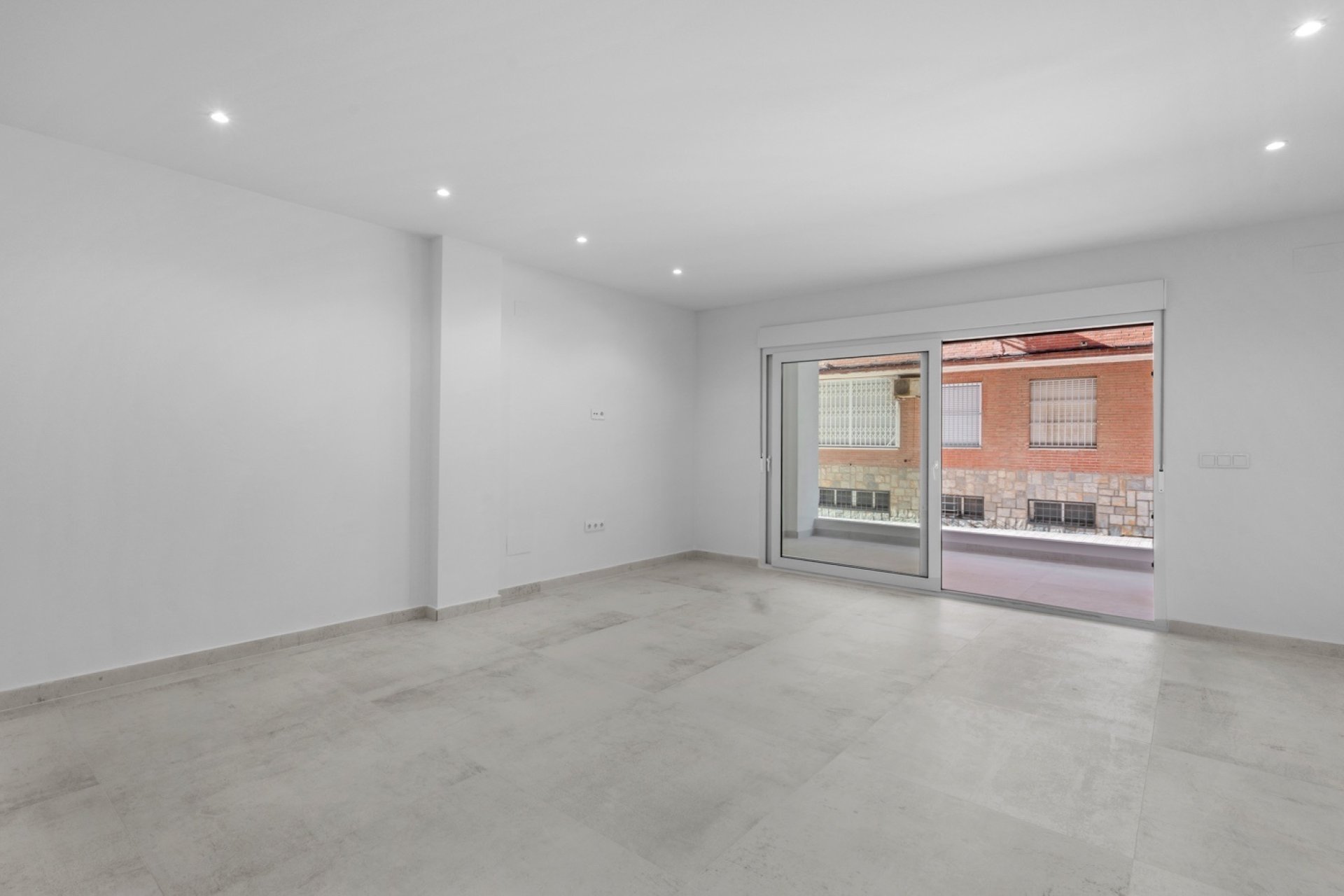 Resale - Apartment / flat - Torrevieja - Playa del Acequión