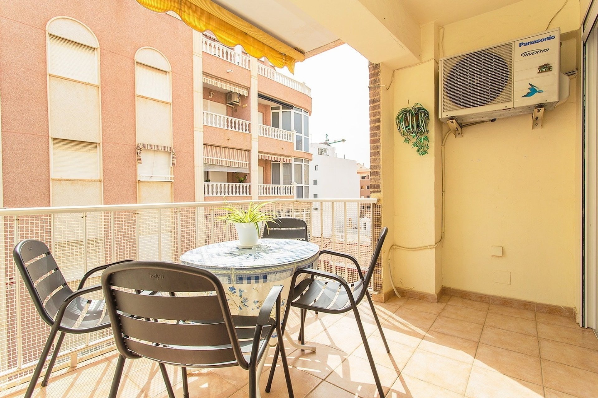 Resale - Apartment / flat - Torrevieja - Playa del Cura