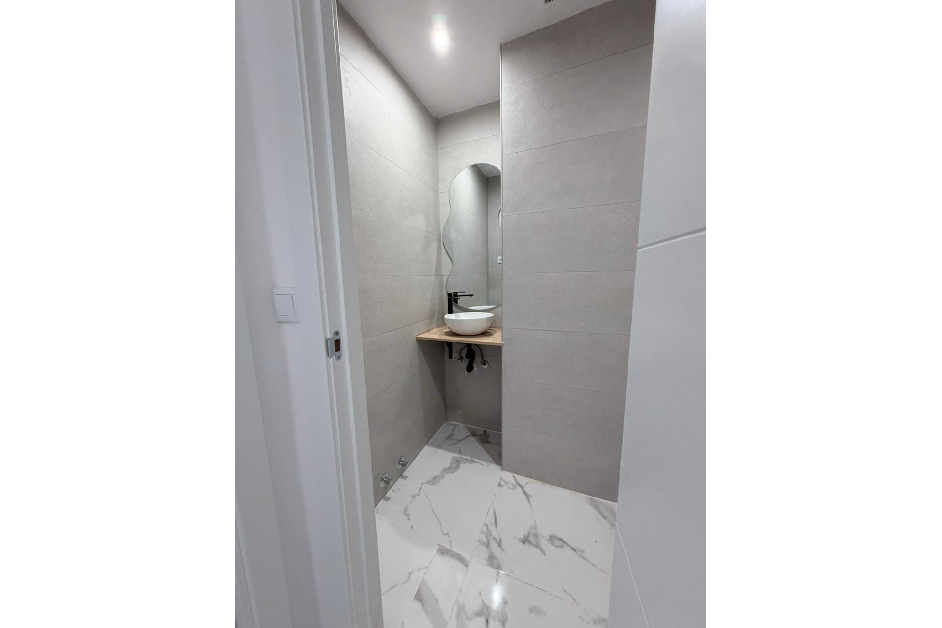 Resale - Apartment / flat - Torrevieja - Playa del Cura