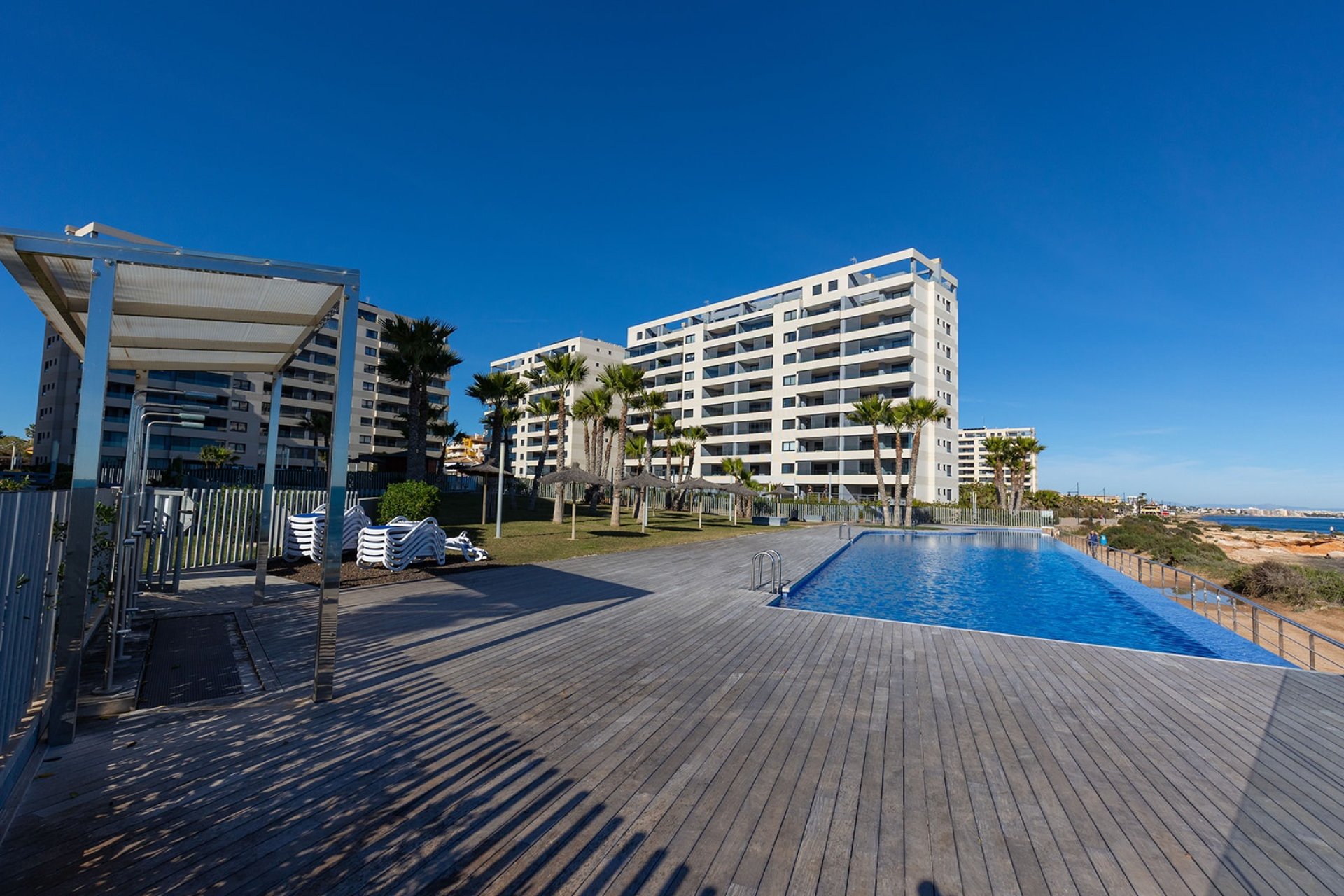 Resale - Apartment / flat - Torrevieja - Punta Prima