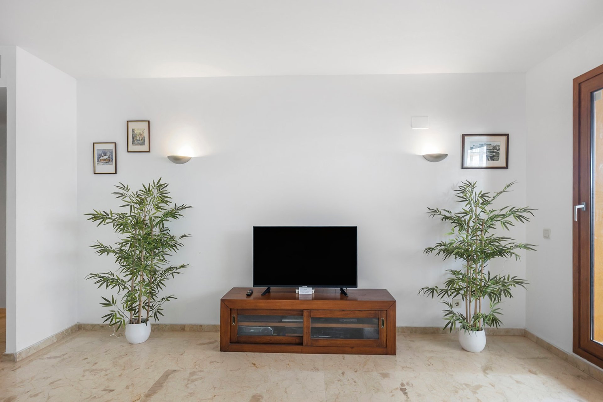 Resale - Apartment / flat - Torrevieja - Punta Prima