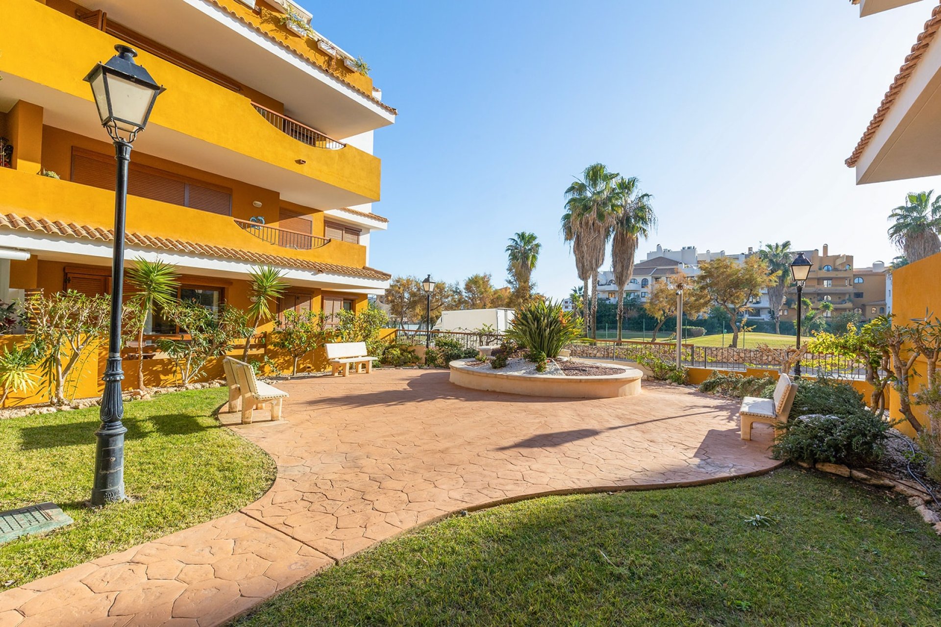 Resale - Apartment / flat - Torrevieja - Punta Prima