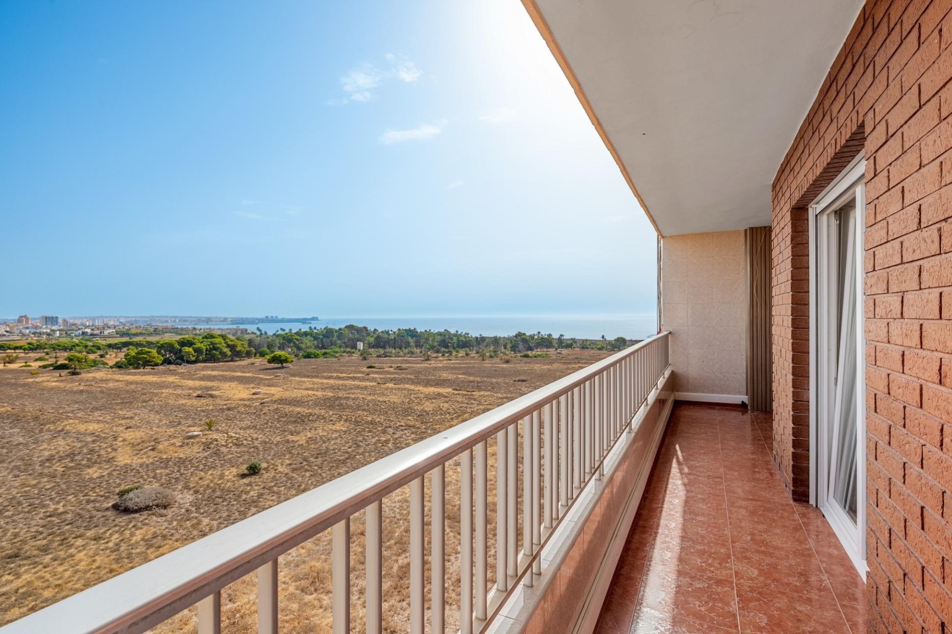 Resale - Apartment / flat - Torrevieja - Punta Prima