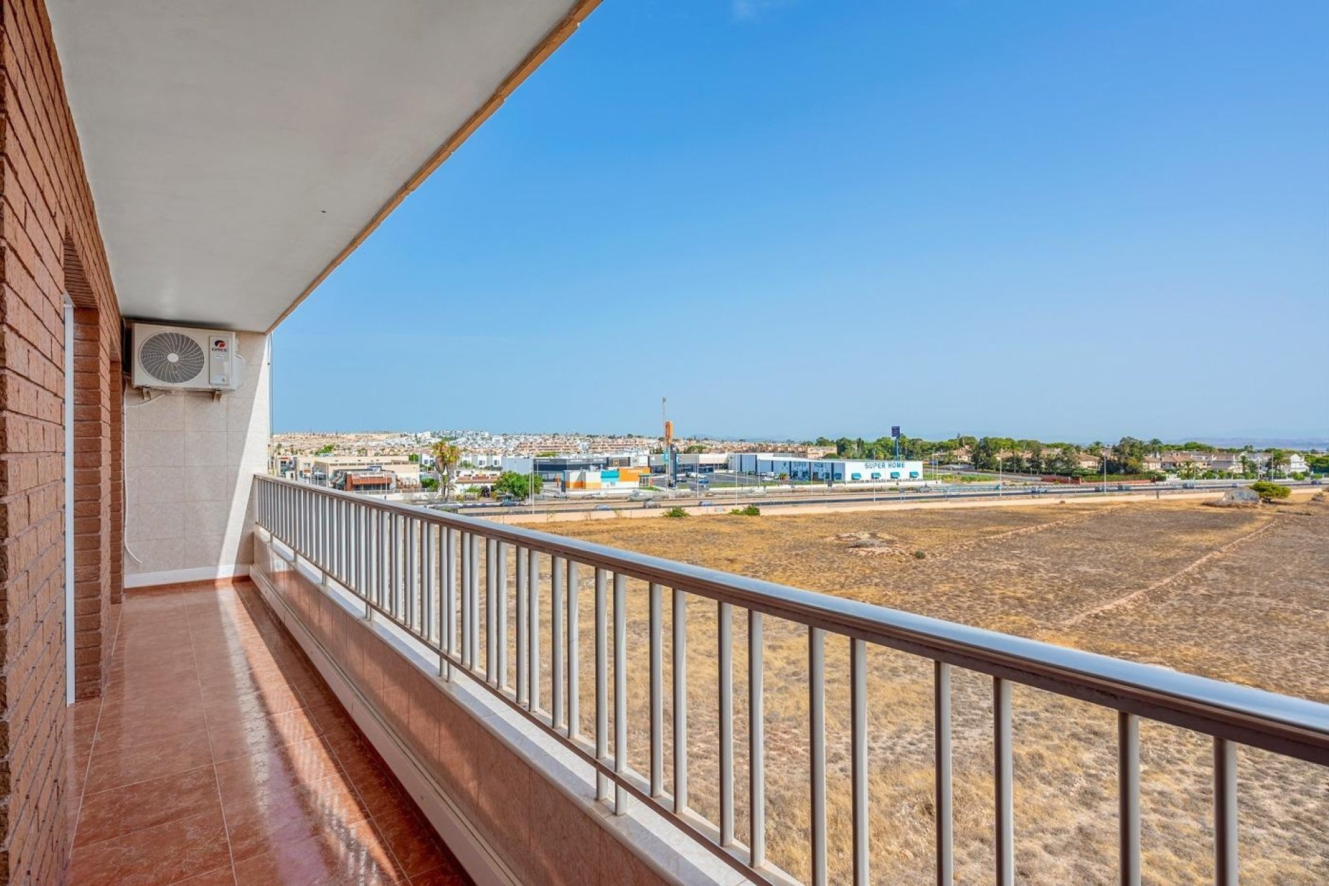 Resale - Apartment / flat - Torrevieja - Punta Prima