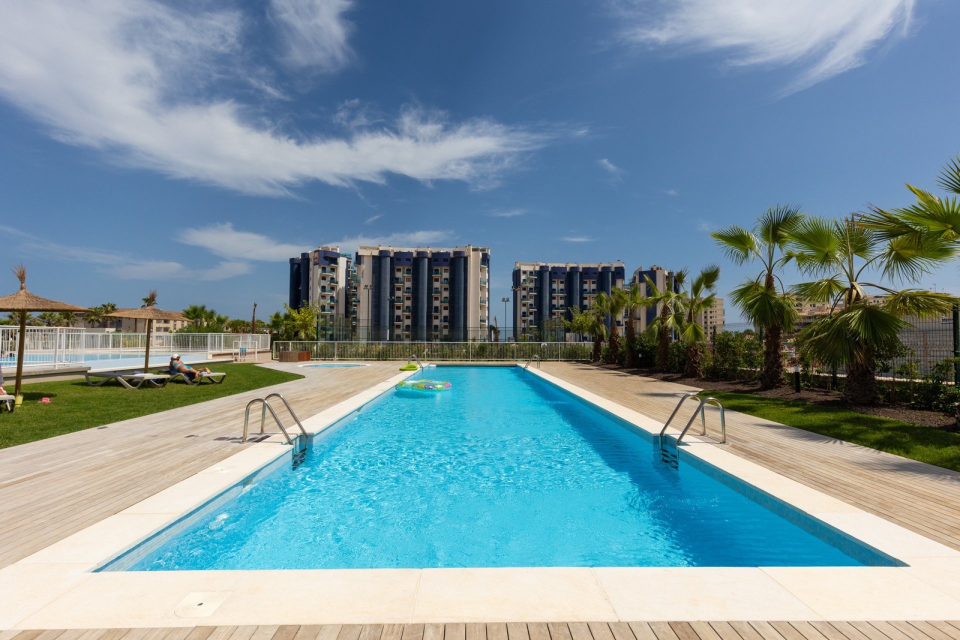 Resale - Apartment / flat - Torrevieja - Punta Prima