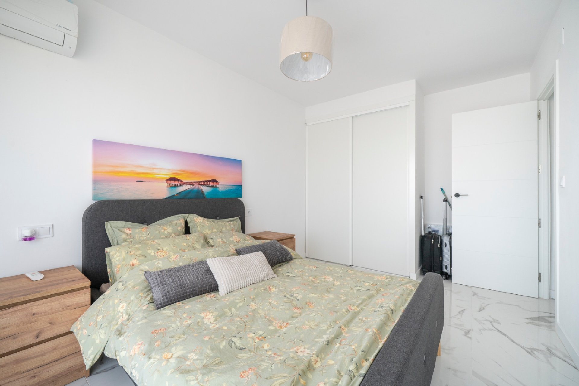 Resale - Apartment / flat - Torrevieja - Punta Prima