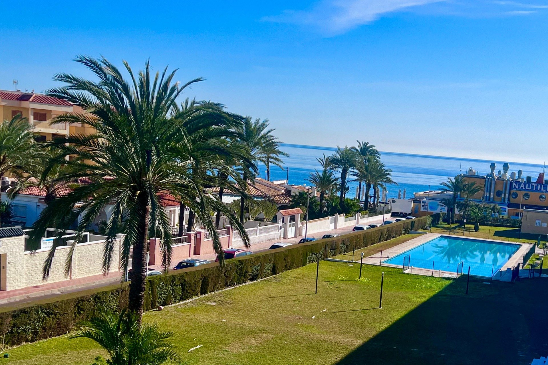 Resale - Apartment / flat - Torrevieja - Punta Prima