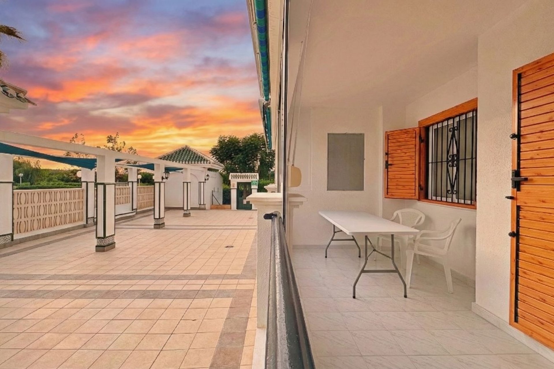 Resale - Apartment / flat - Torrevieja - Torrelamata - La Mata