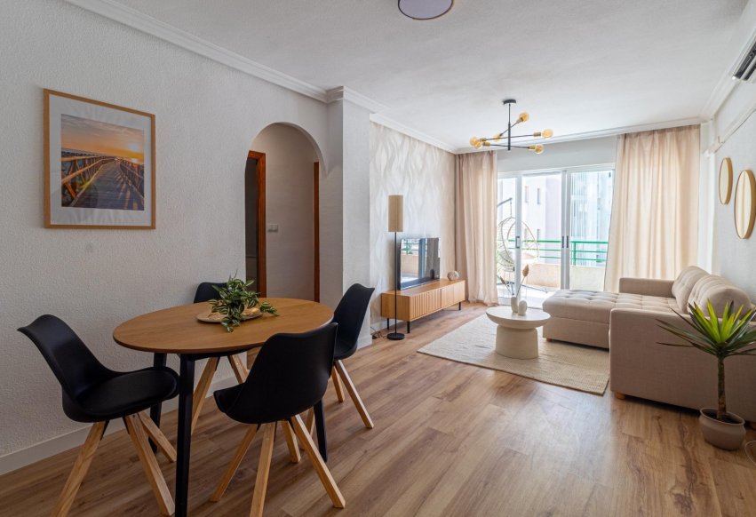 Resale - Apartment / flat - Torrevieja - Torrelamata - La Mata