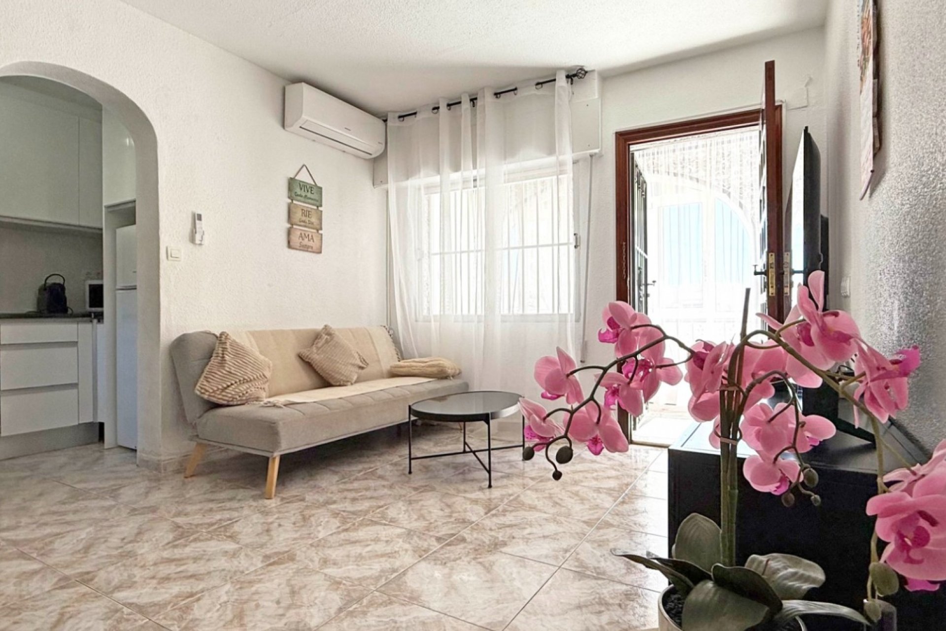 Resale - Apartment / flat - Torrevieja - Torrelamata - La Mata